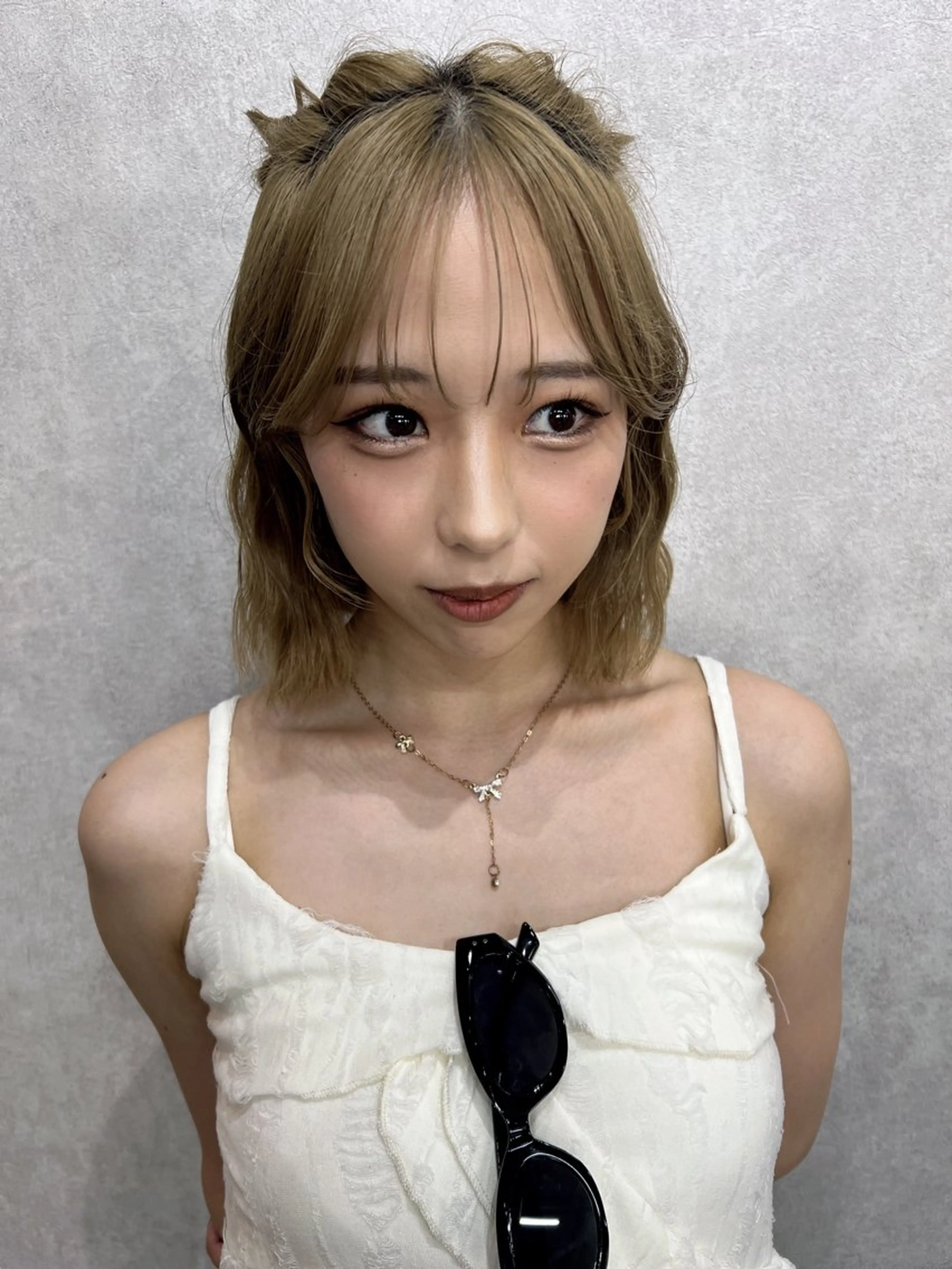 ミディアム ヘアセット maya レイヤーカットのヘアスタイル