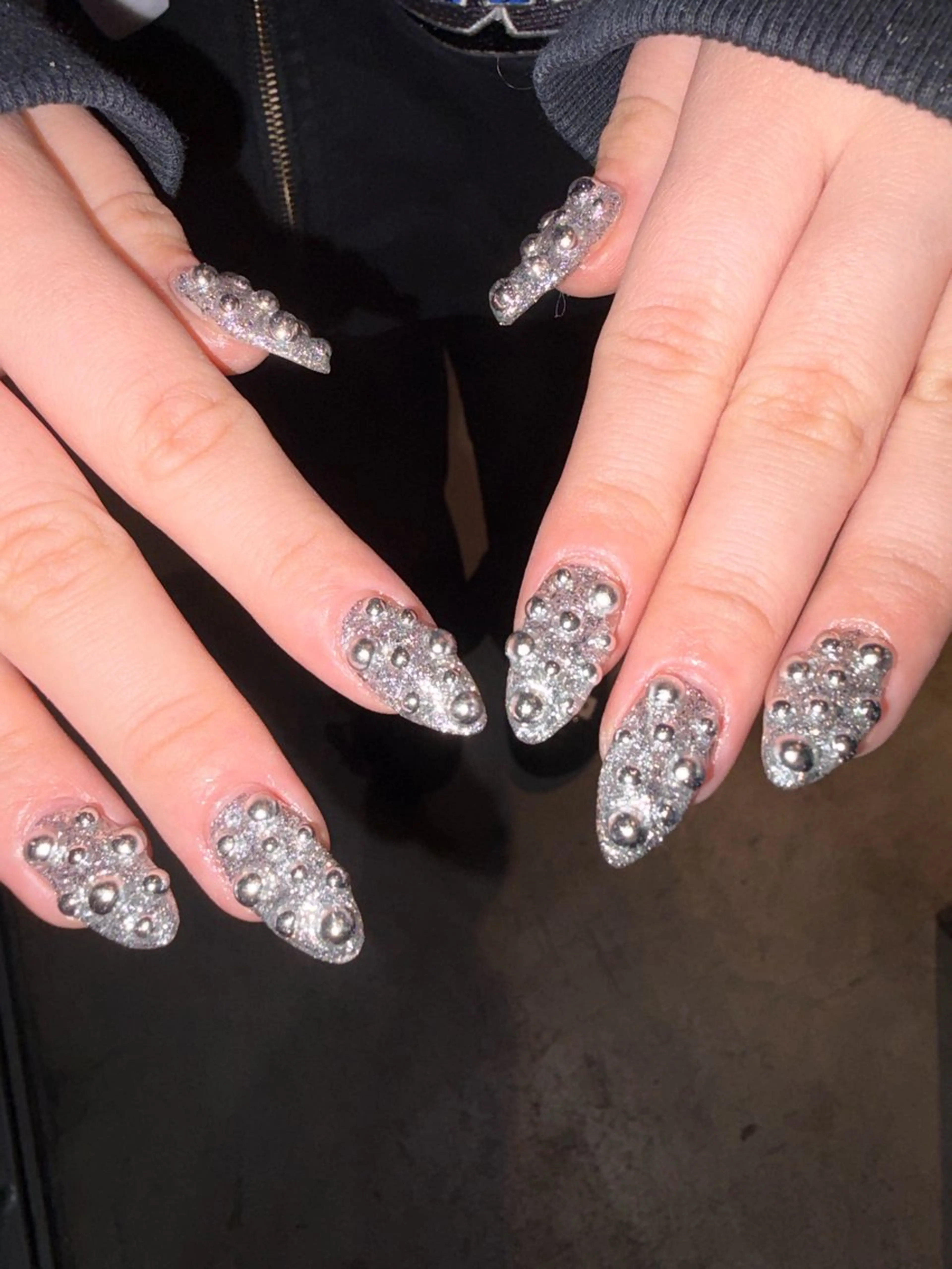 ネイル フラッシュネイル シルバー ハンドネイル 🎼yuuka/池袋 🎼WOLTOKYOのネイルデザイン