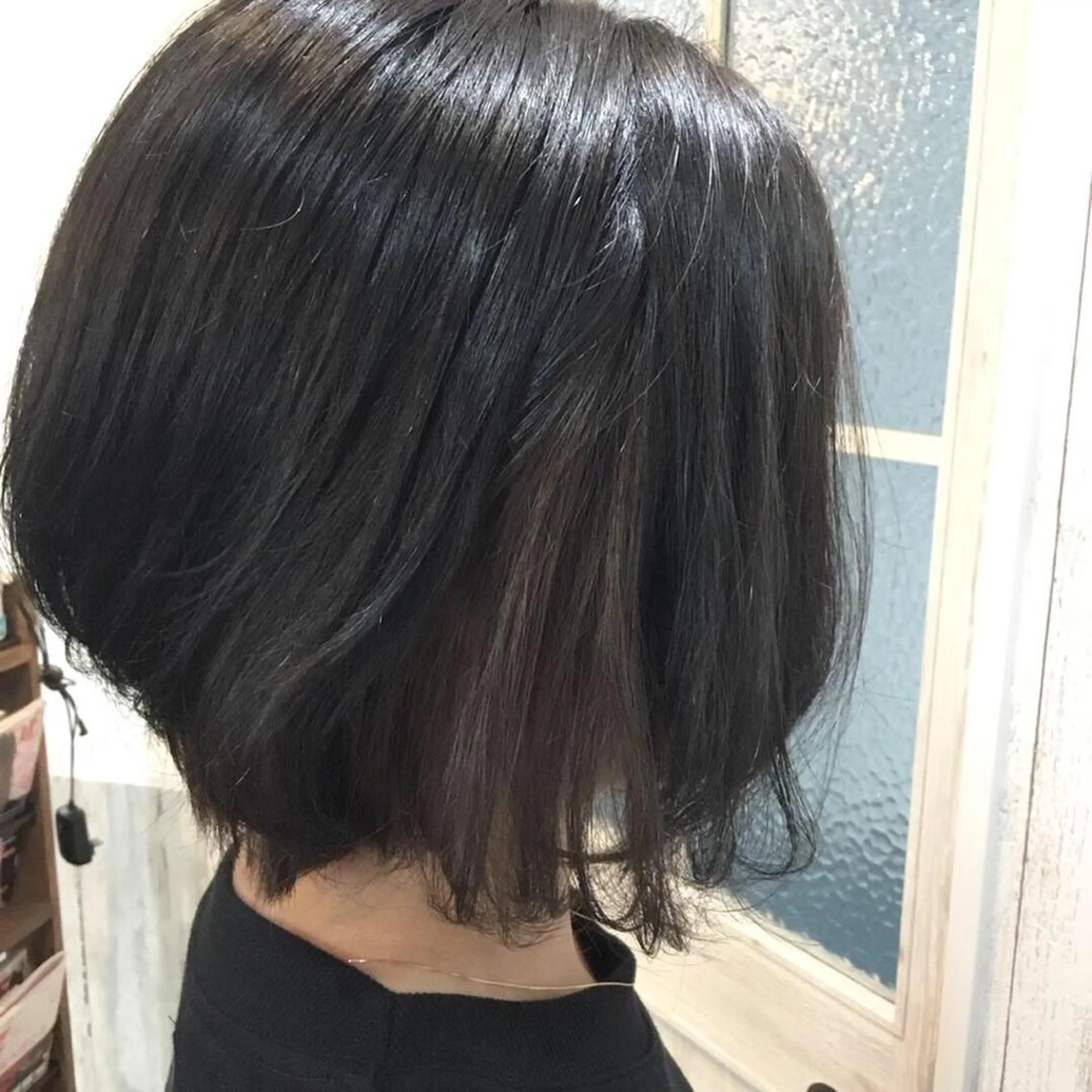 ショート カラー embrace エンブレイスのヘアスタイル