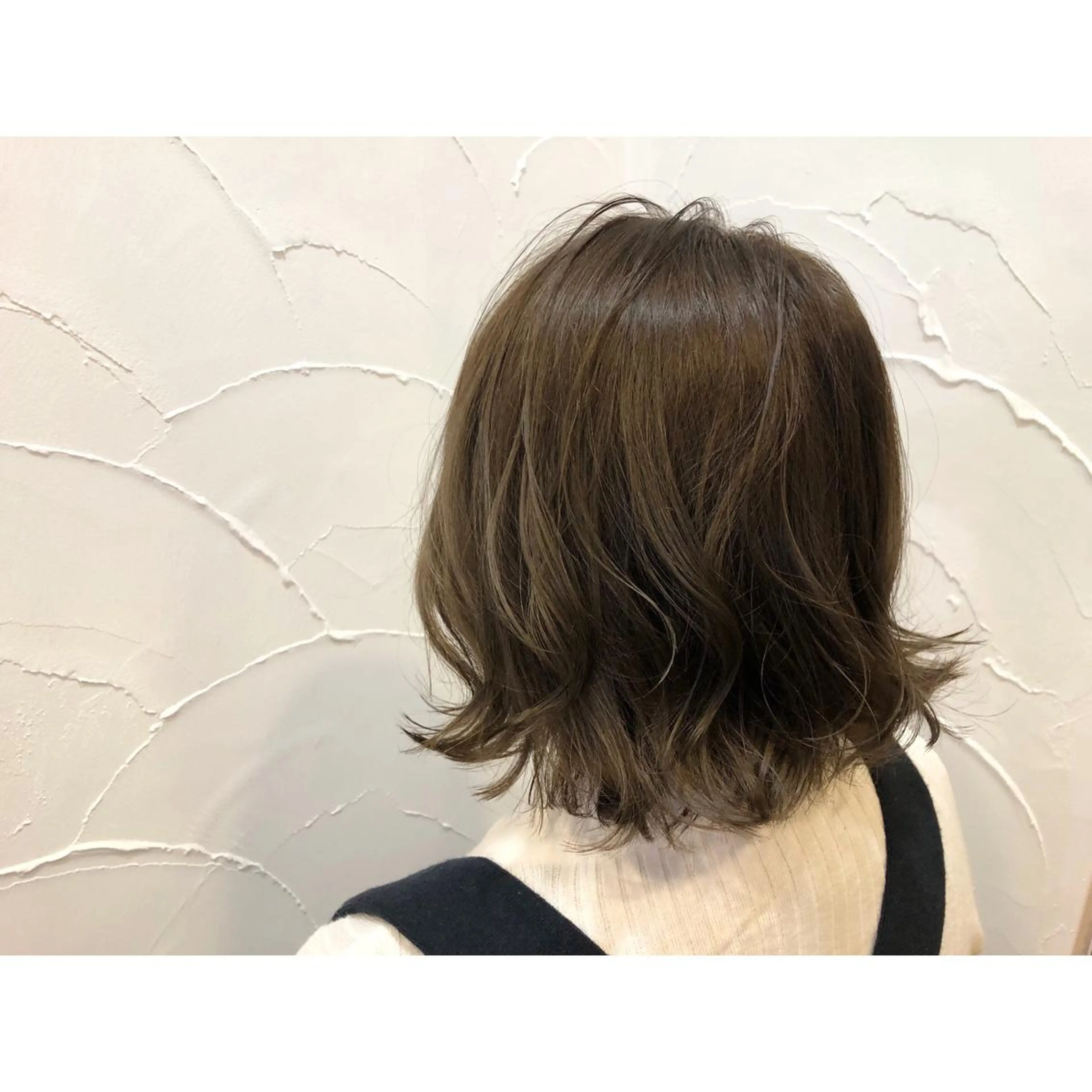 ミディアム カラー グレージュ ヘアカラー トリートメント ヘッドスパ パーソナルカラー診断 できます　木曽　主博のヘアスタイル