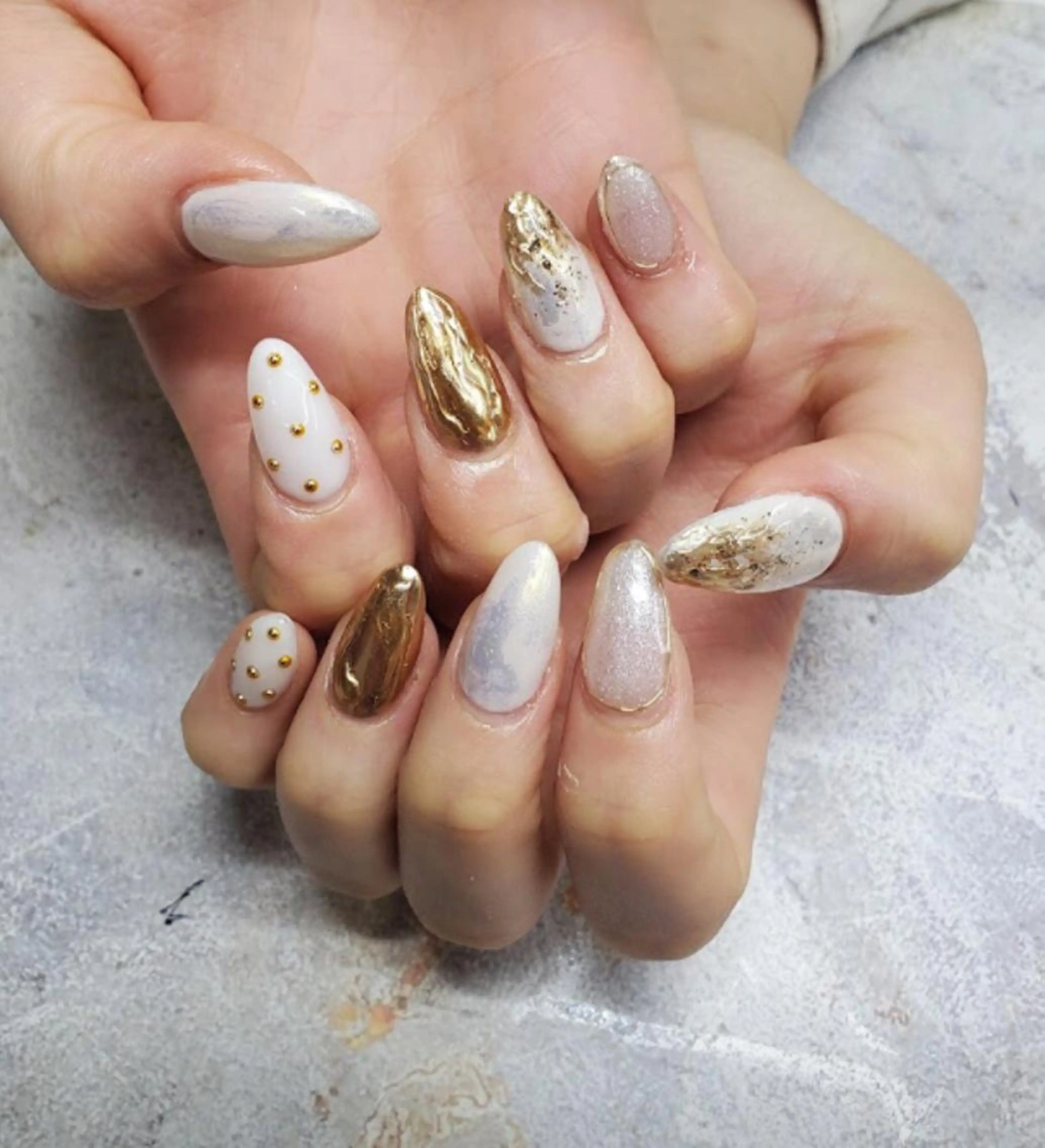 ネイル nailstudio eviz新宿店のネイルデザイン