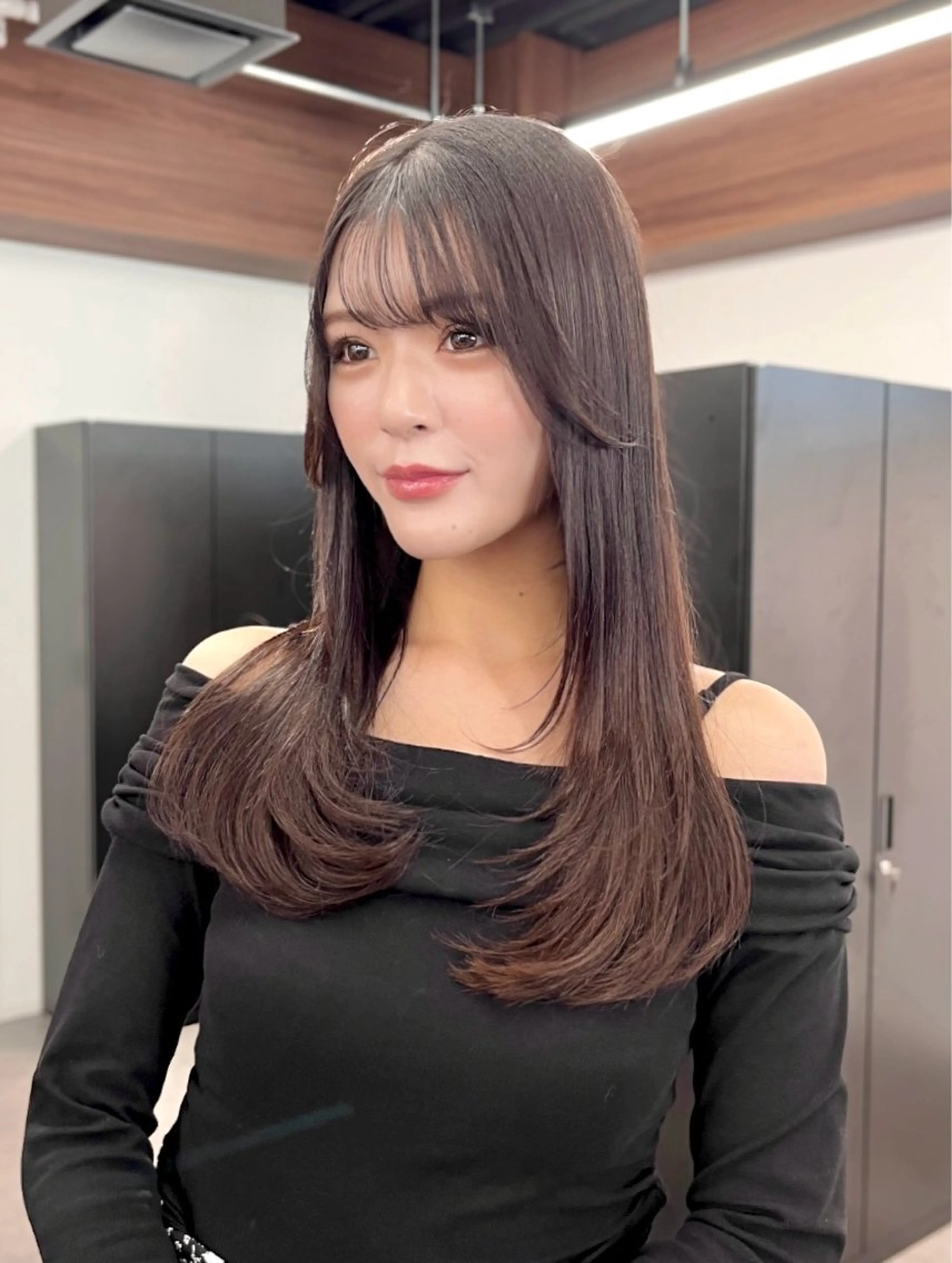 ロング 小久保美空/縮毛矯正 ミディアム/レイヤーのヘアスタイル