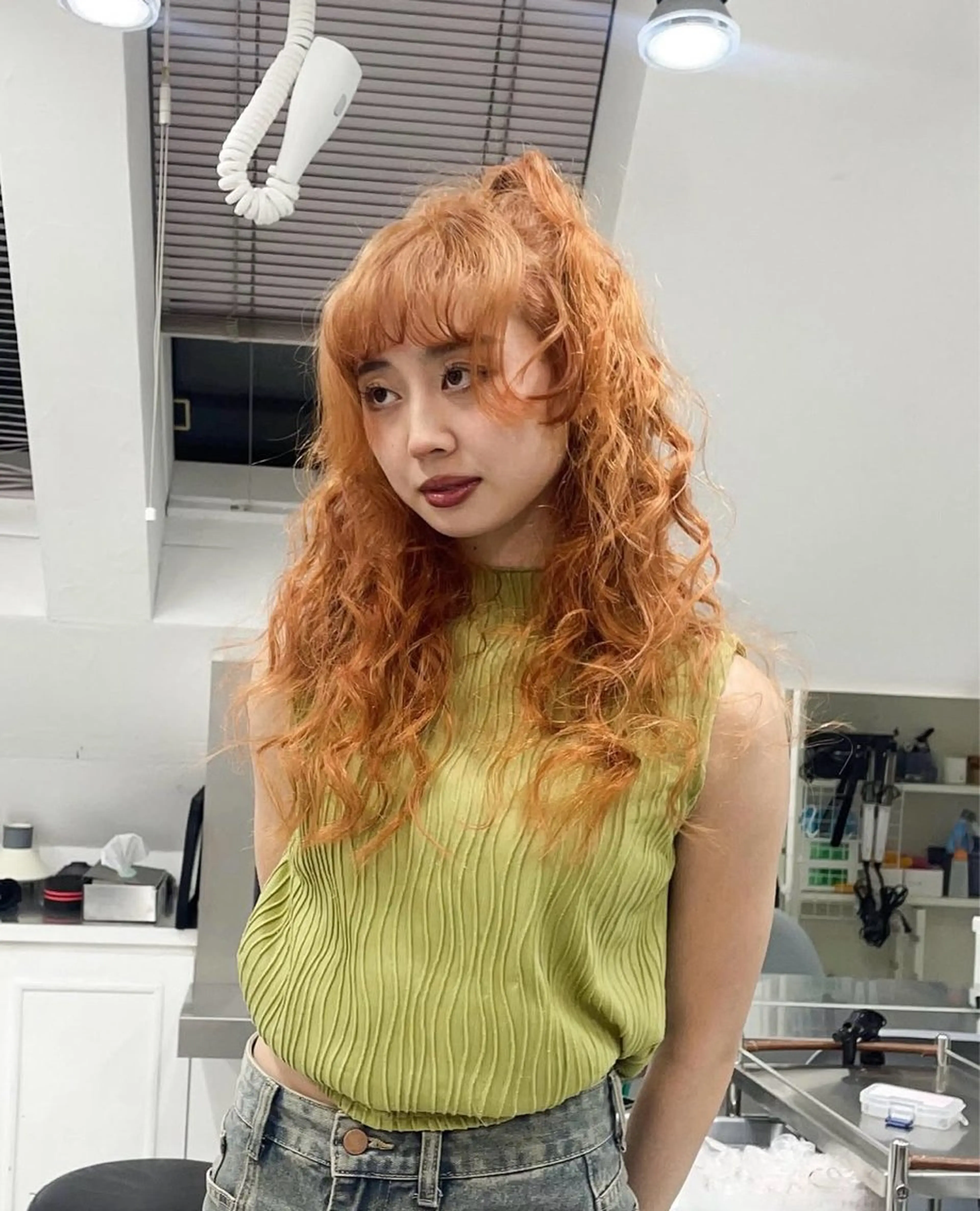 ロング カラー ヘアアレンジ ブリーチ オレンジ 🫟ダブルカラー 小島千夏🫟のヘアスタイル