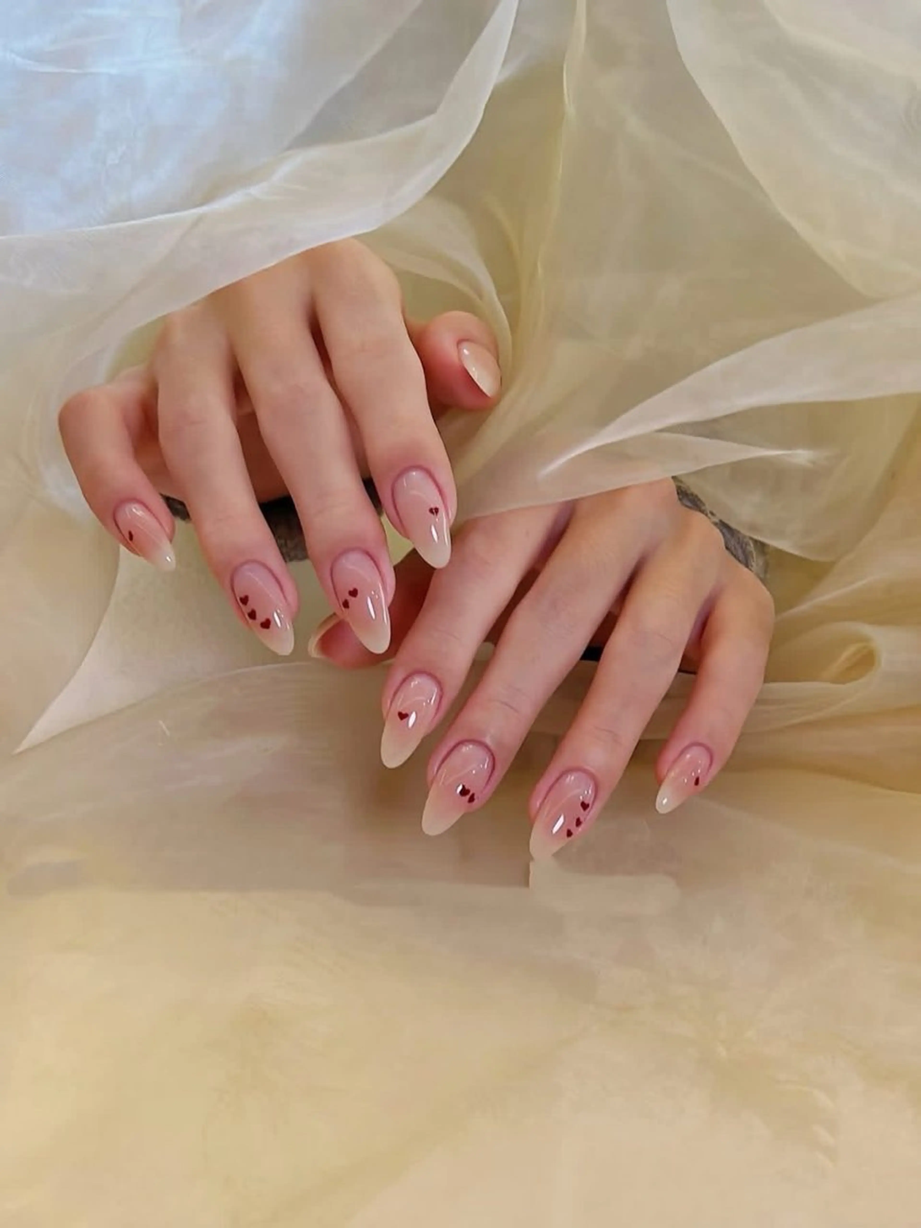 ネイル ハンドネイル T. Leeのネイルデザイン