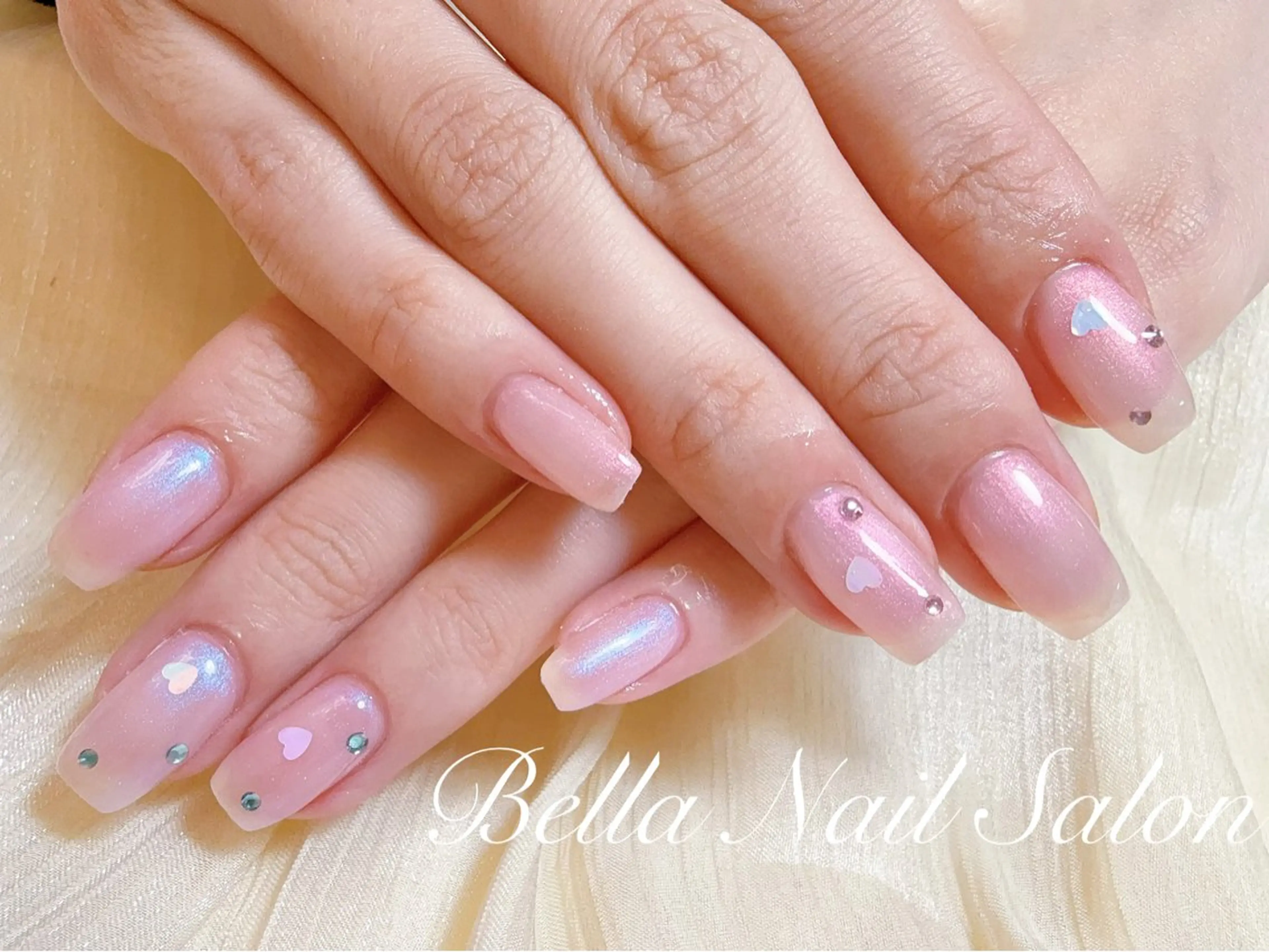 ネイル ハンドネイル Bella Nail Salonパラジェルのネイルデザイン