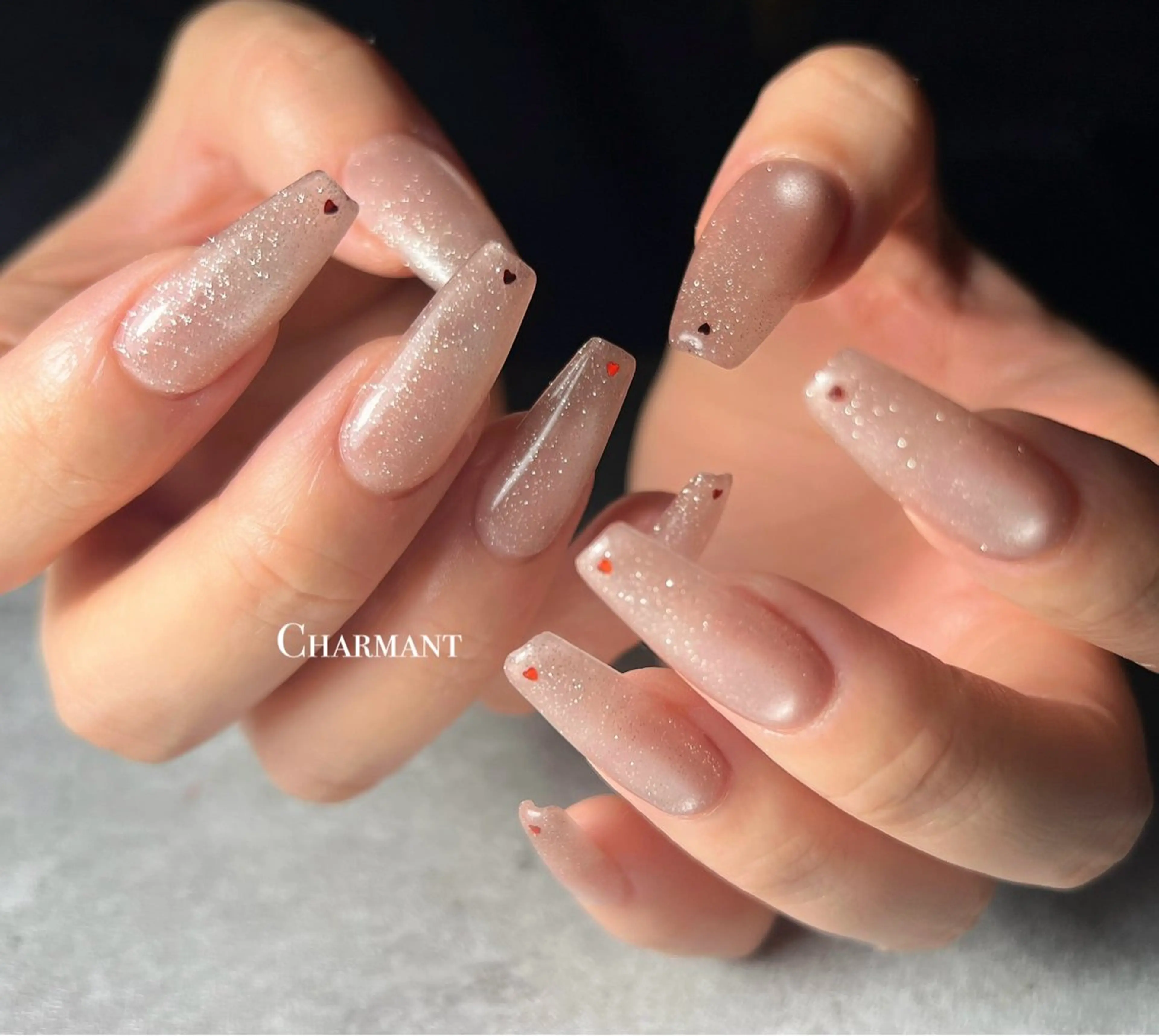 フラッシュマグ💅🏻オフありなし両方❤️パーツ無料【派手ネイル要相談】の写真