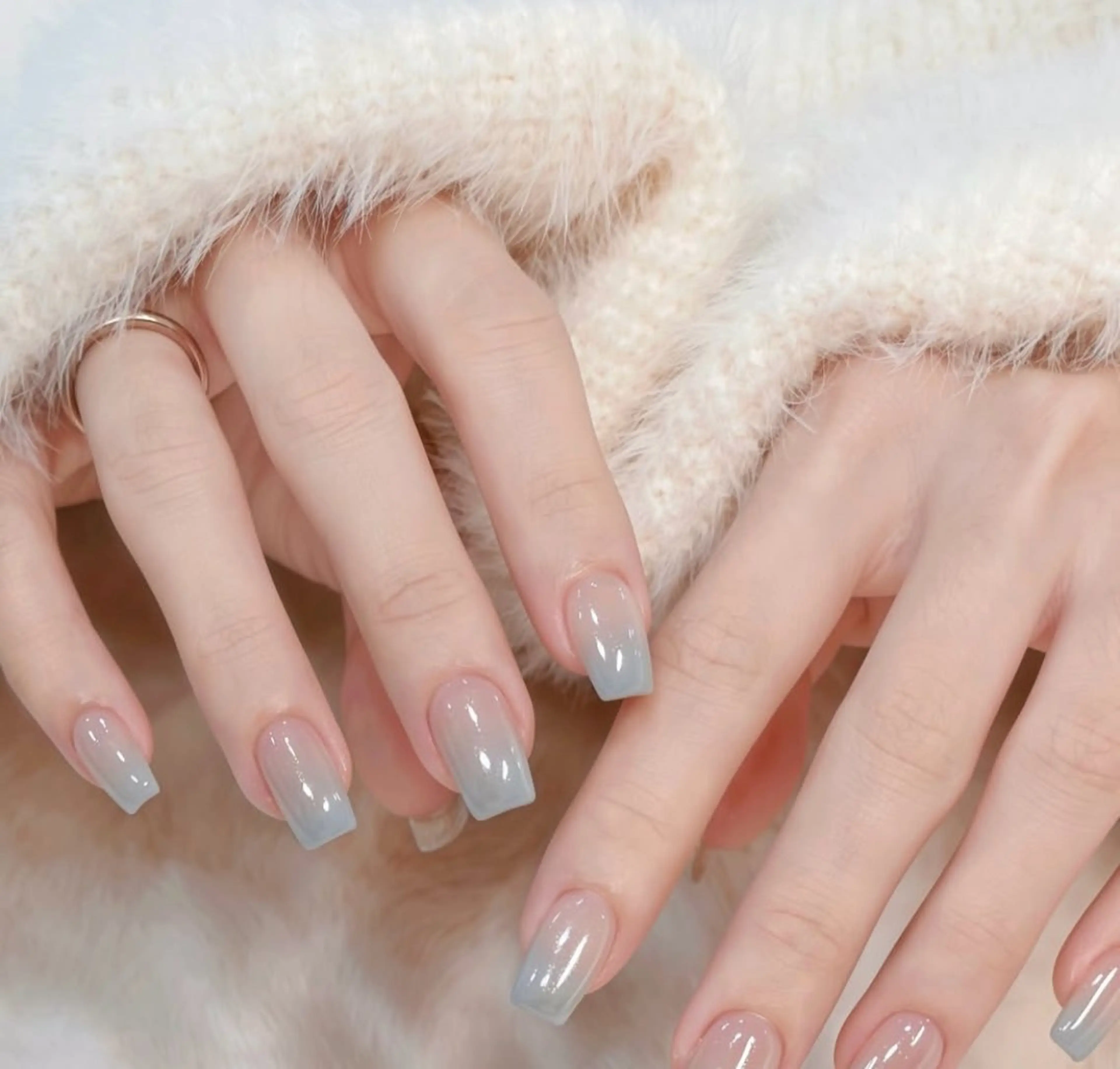 チップ長さ出し10本チーク／カラーグラデーションネイル🩷の写真