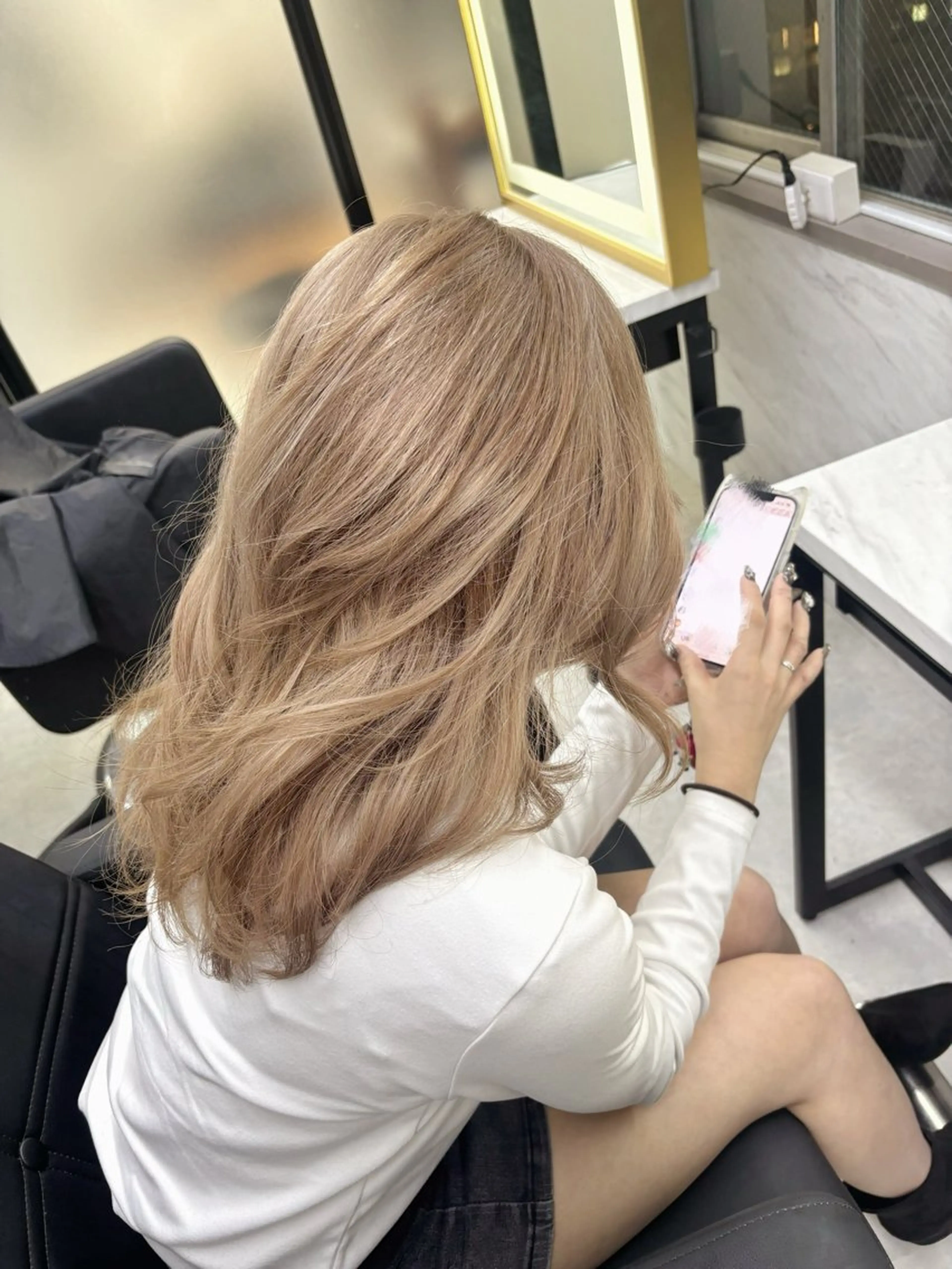 ミディアム カラー ヘアカラー Assistant MOEのヘアスタイル