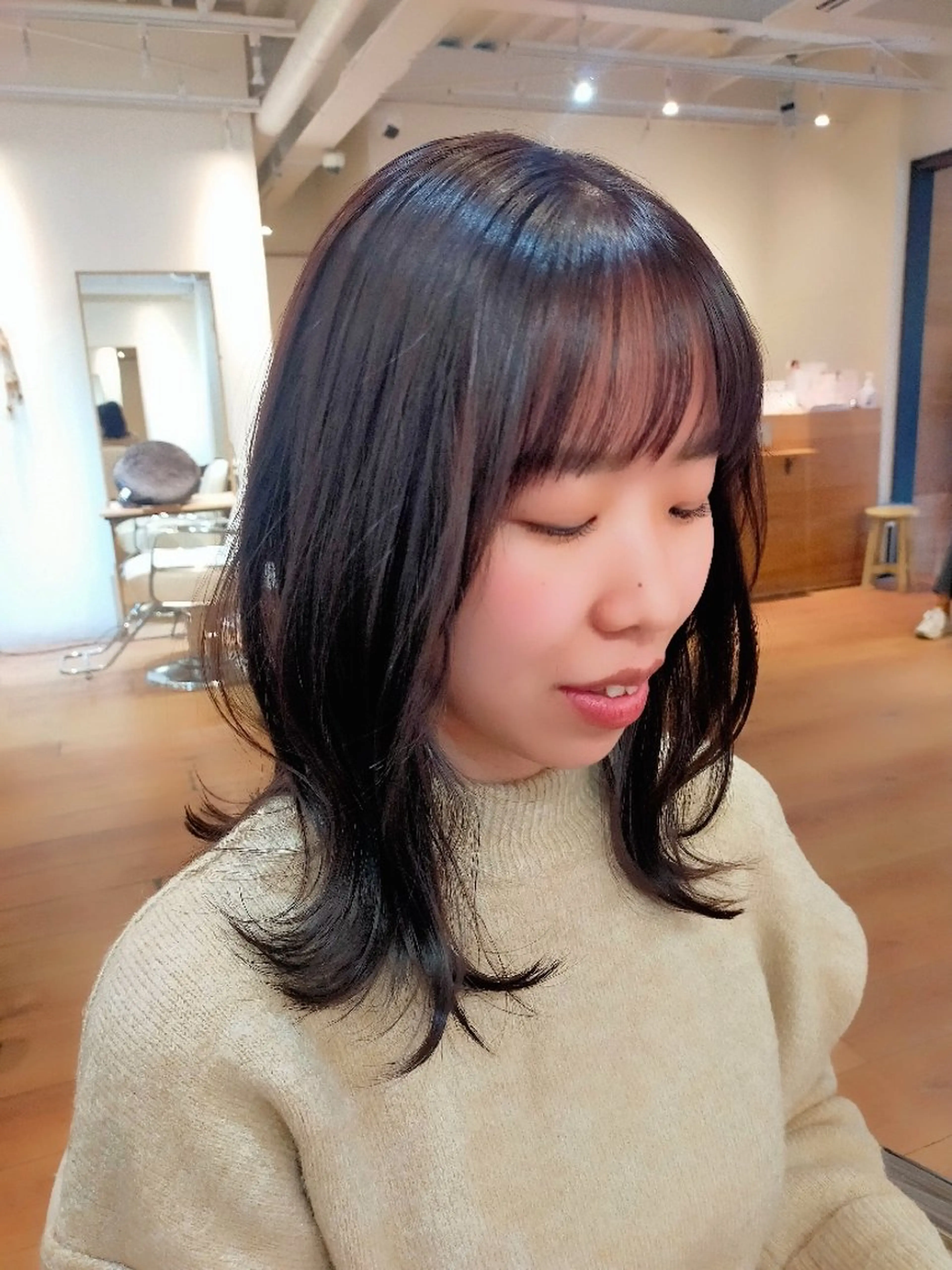 セミロング NEWI京橋 *satokoのヘアスタイル