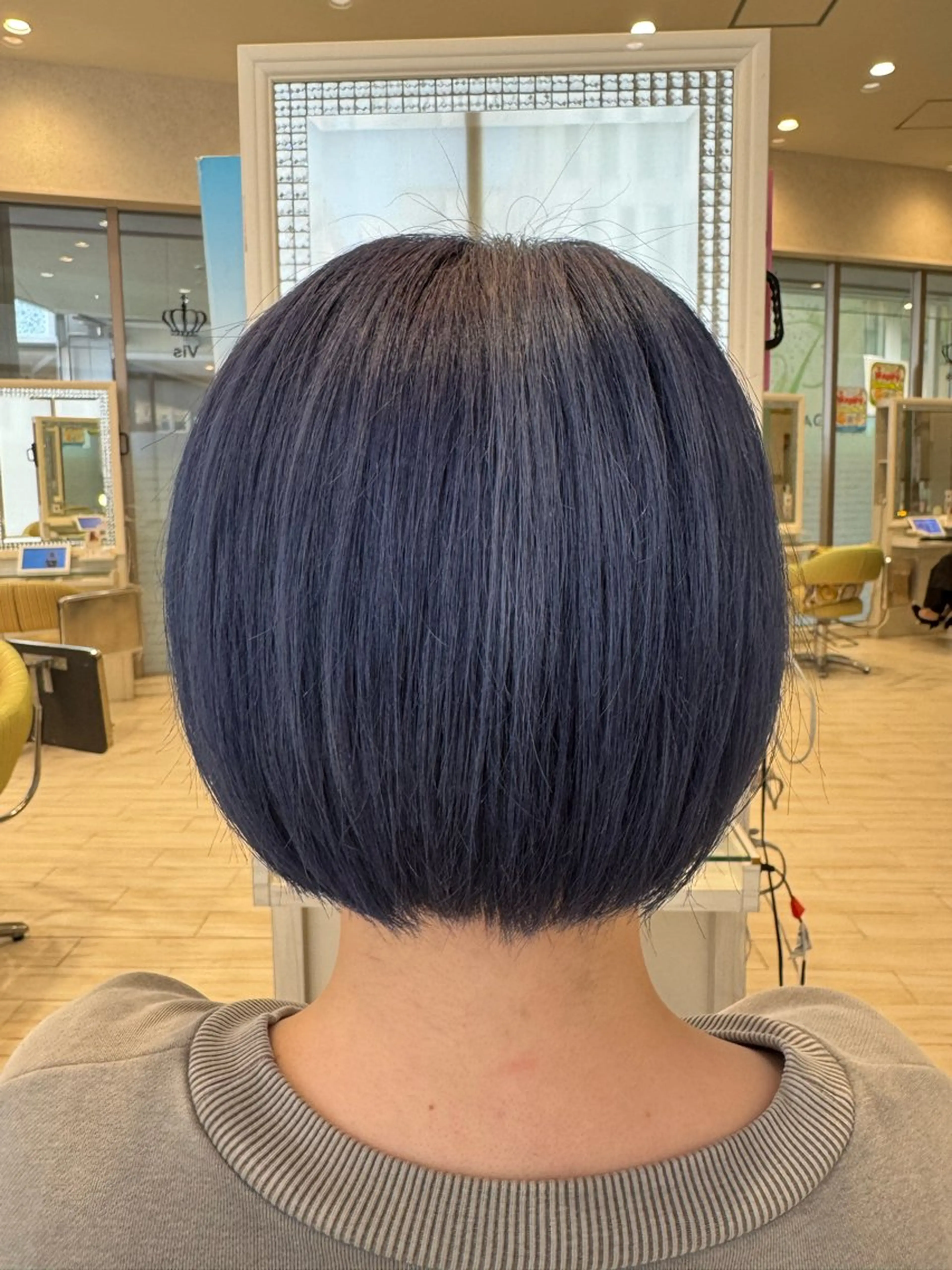 ショート カット ヘアカラー 松尾 怜奈のヘアスタイル