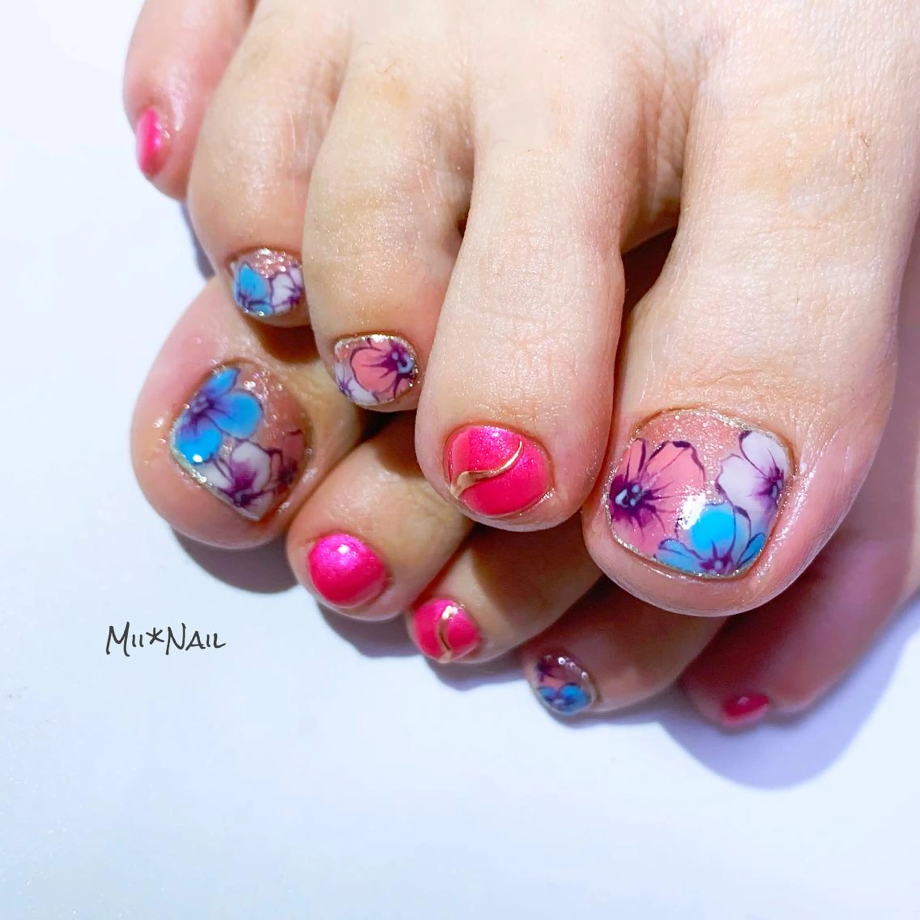 ネイル フットネイル MII*NAIL／ 美フォルムsalonのネイルデザイン
