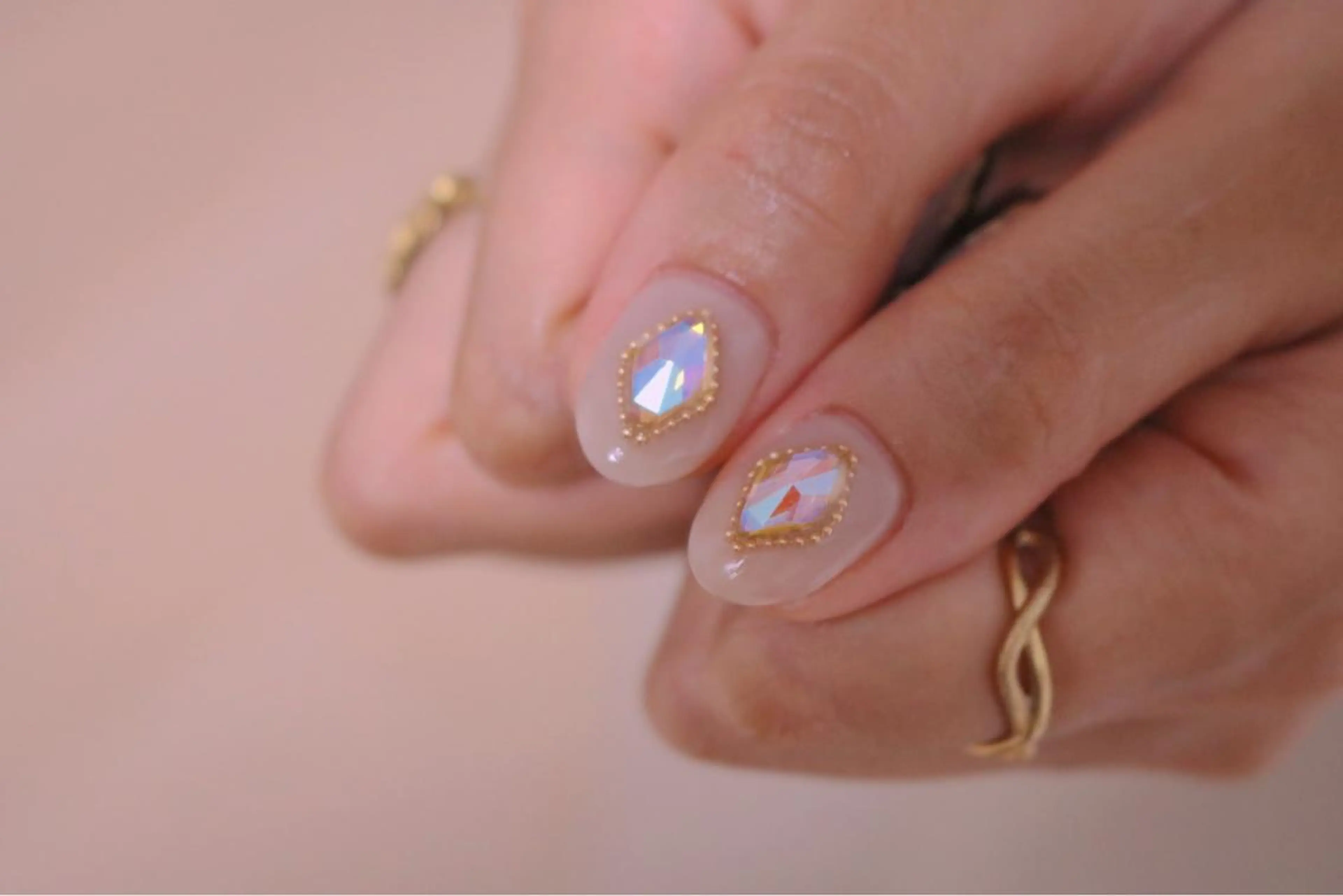 ネイル オーロラネイル カジュアル 長さ出し ジェルネイル 韓国ネイル ハンドネイル MH Nailのネイルデザイン