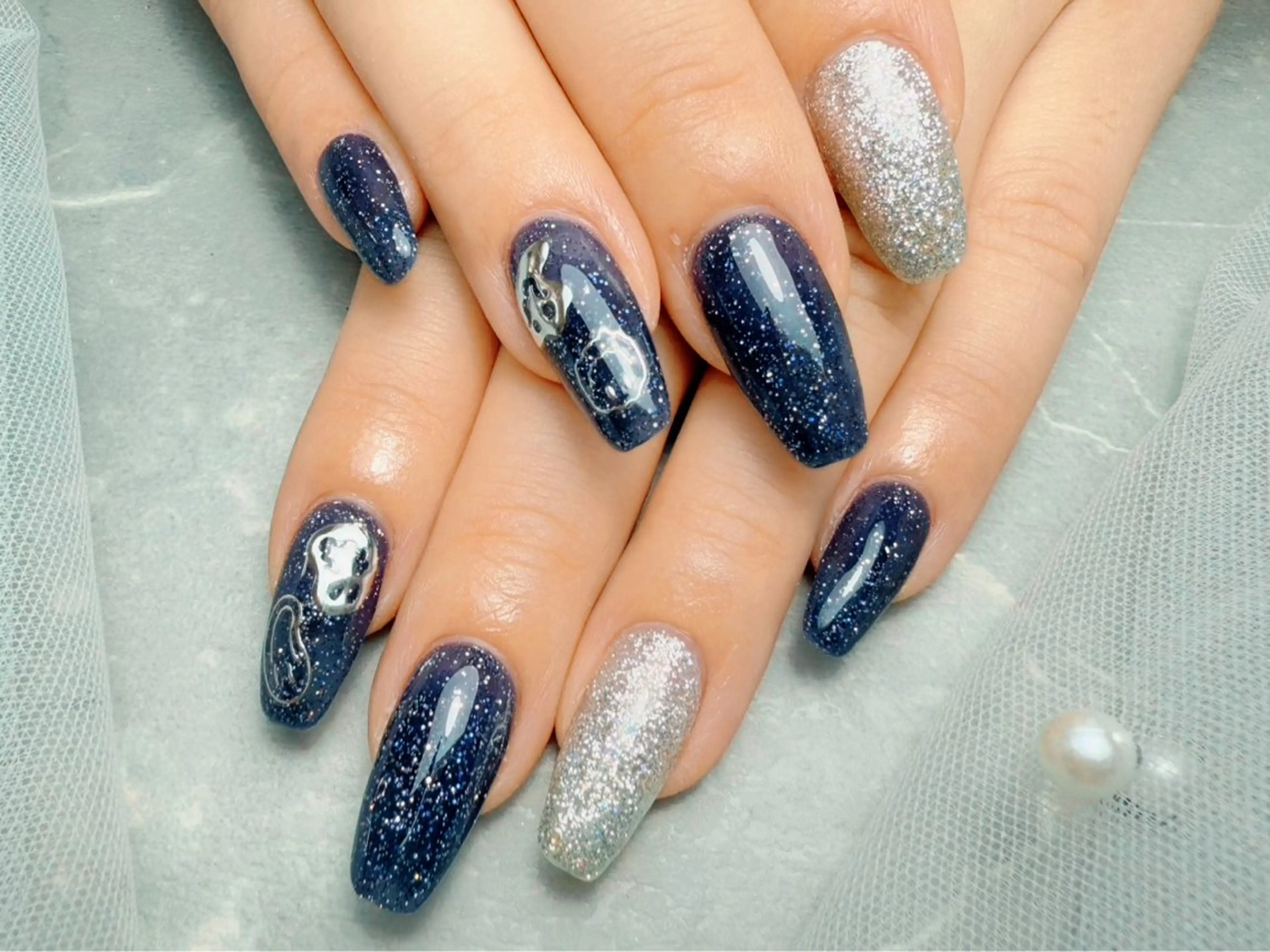 ネイル ハンドネイル マジック ミラーのネイルデザイン