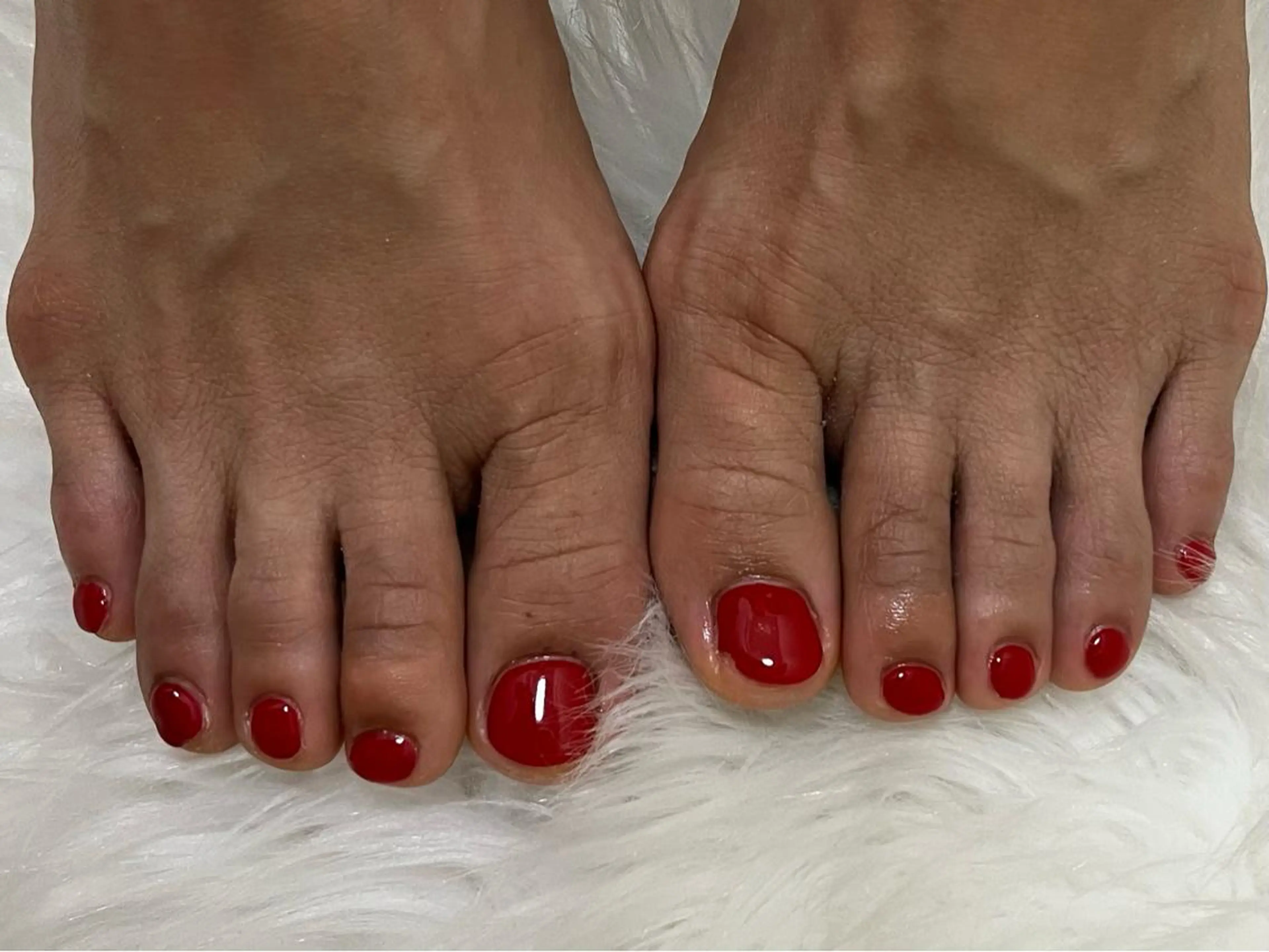 ネイル オーロラネイル フラワーネイル フットネイル フレンチネイル ジェルネイル フットネイル mogunail &blowのネイルデザイン