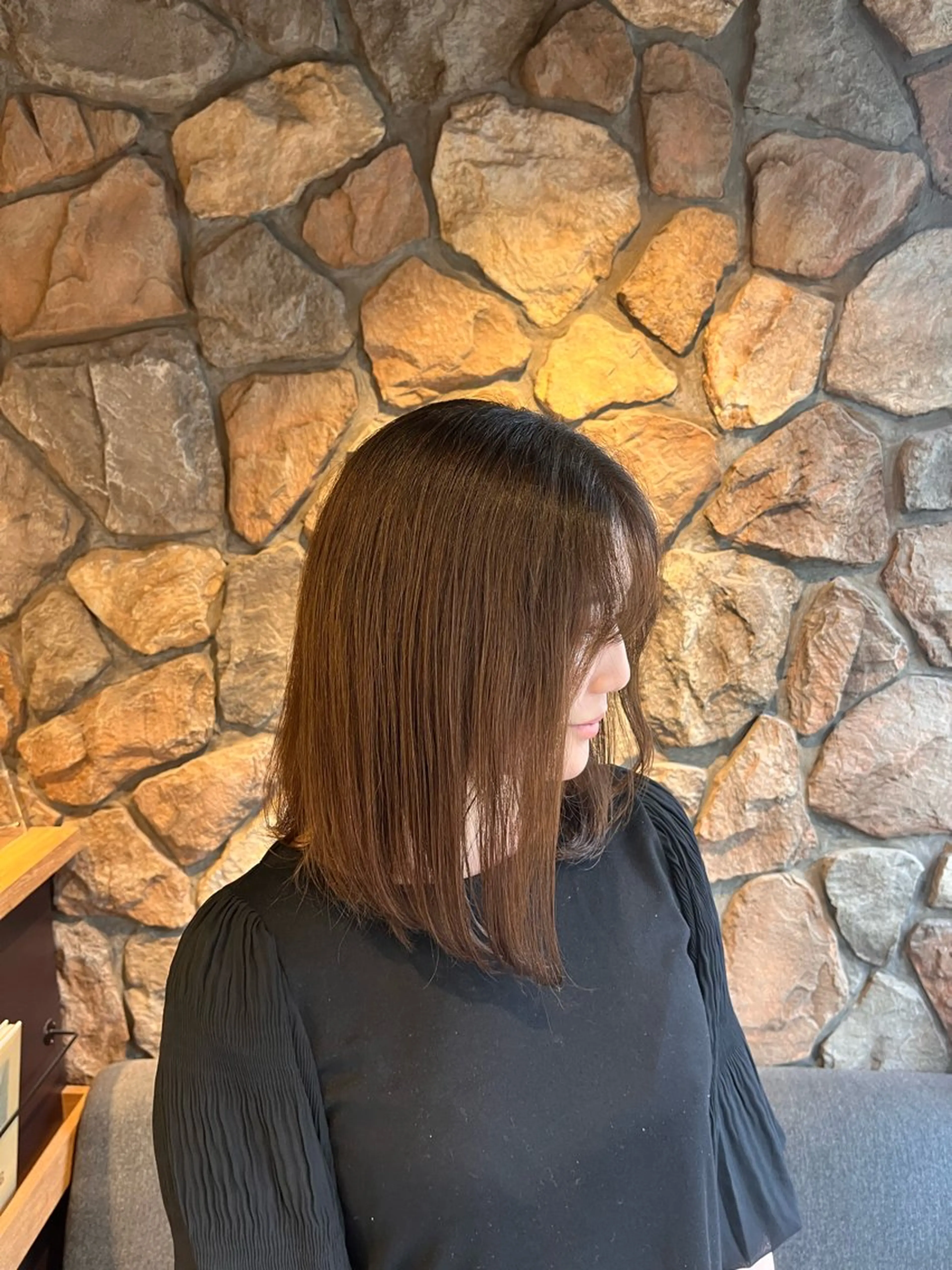 ミディアム カラー まろやかなベージュ 小池春樹のヘアスタイル