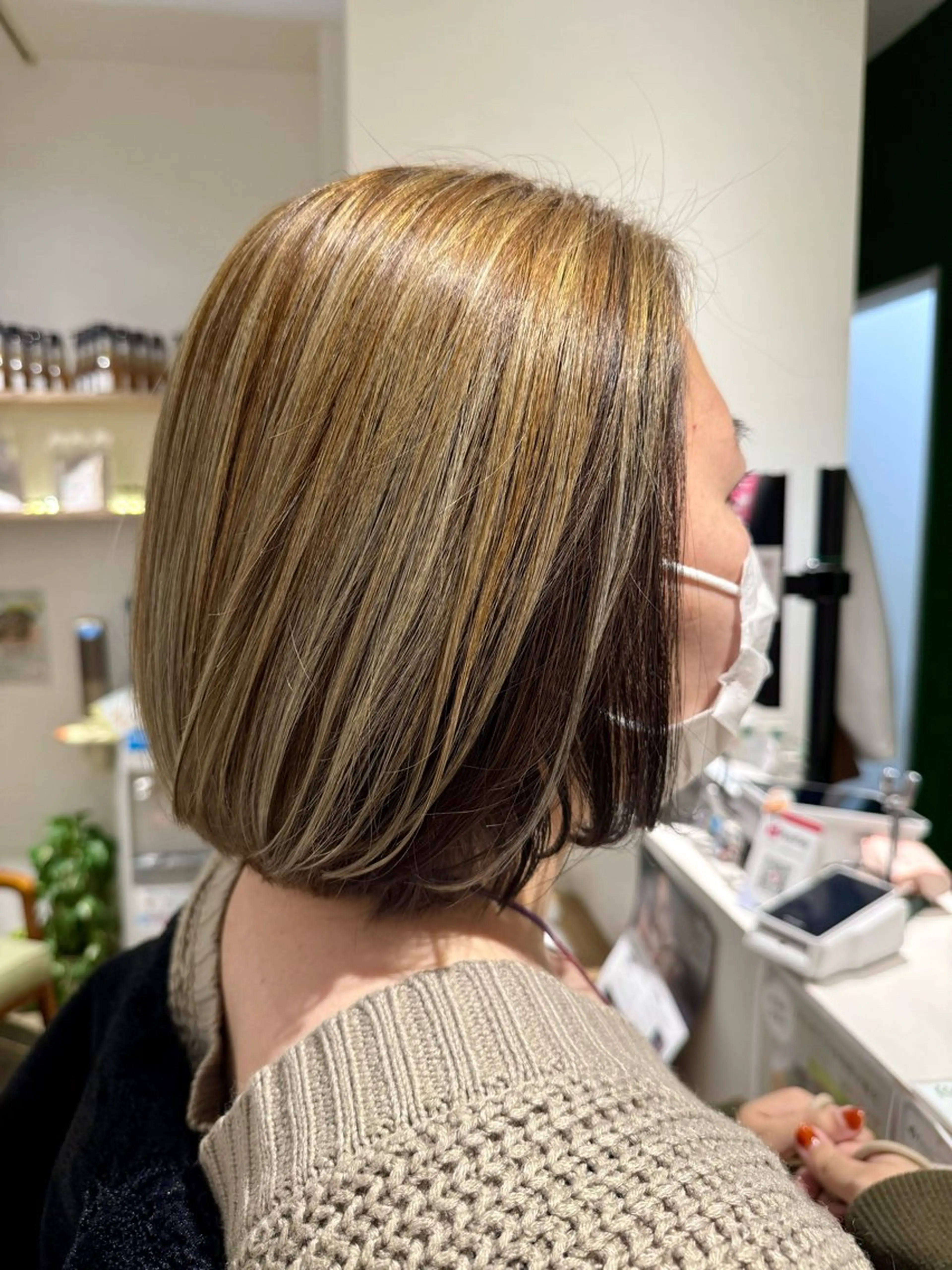 ショート カラー ベージュカラー ハイライトカラー ハイトーンカラー ハイトーンベージュ インナーカラー ヘアカラー ショート×カラー 🦊堀米早紀【荻窪】のマツエク・マツパデザイン
