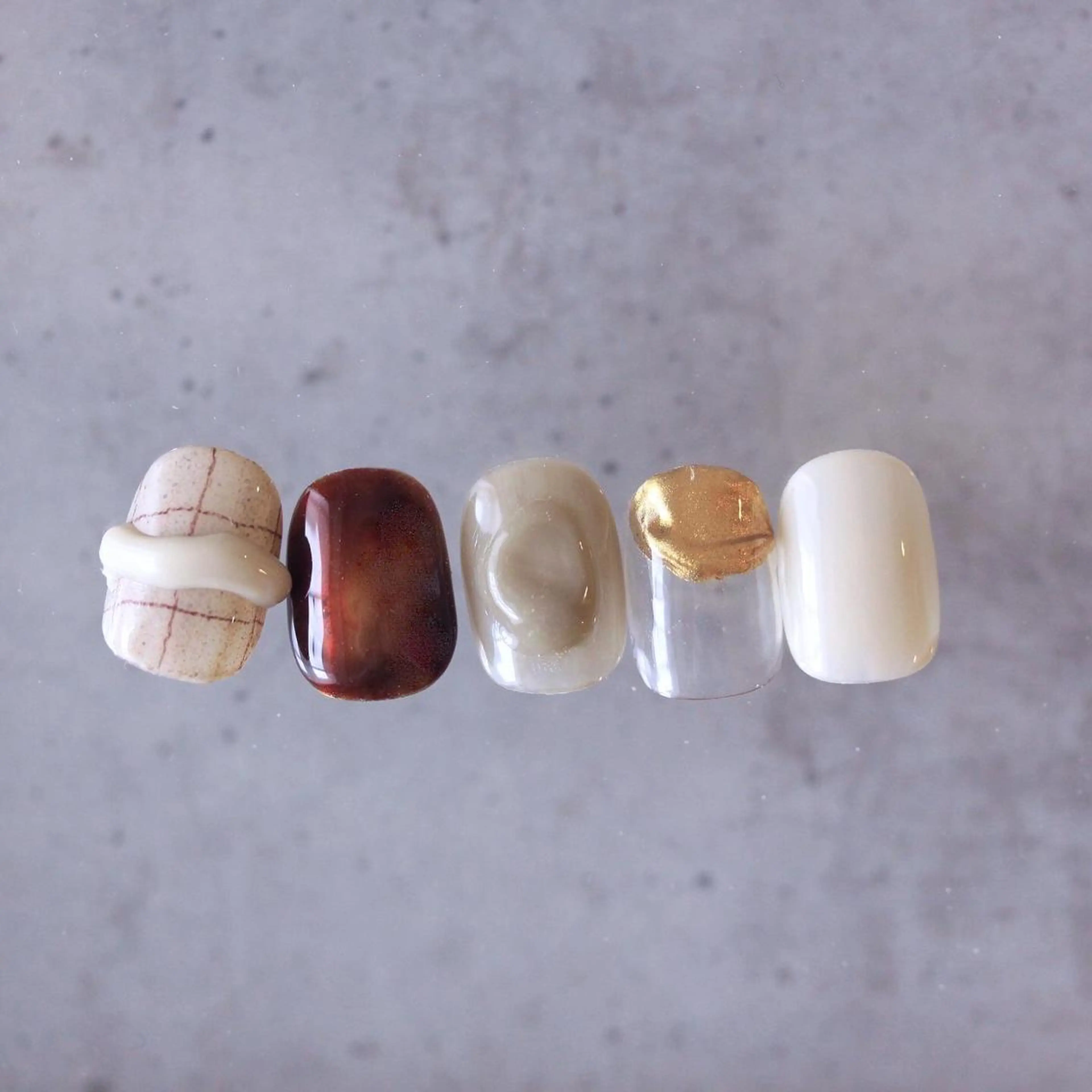 ネイル ネイルチップ ハンドネイル Elio所属・Elio 国泰寺のネイルデザイン