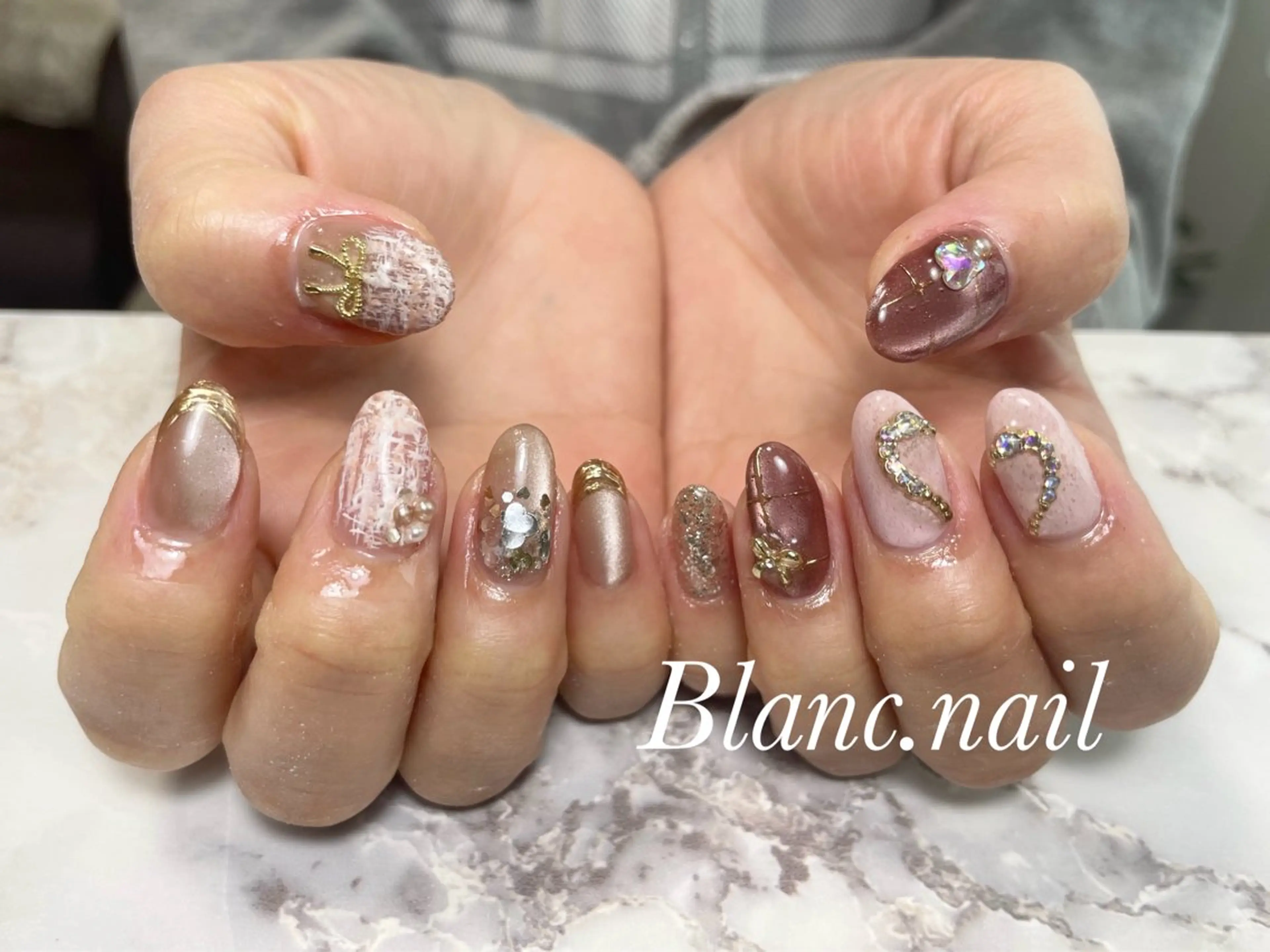 ネイル ジェルネイル ハート ミラーネイル 持ち込み ニュアンスネイル ハンドネイル BLANC.nail yuuのネイルデザイン
