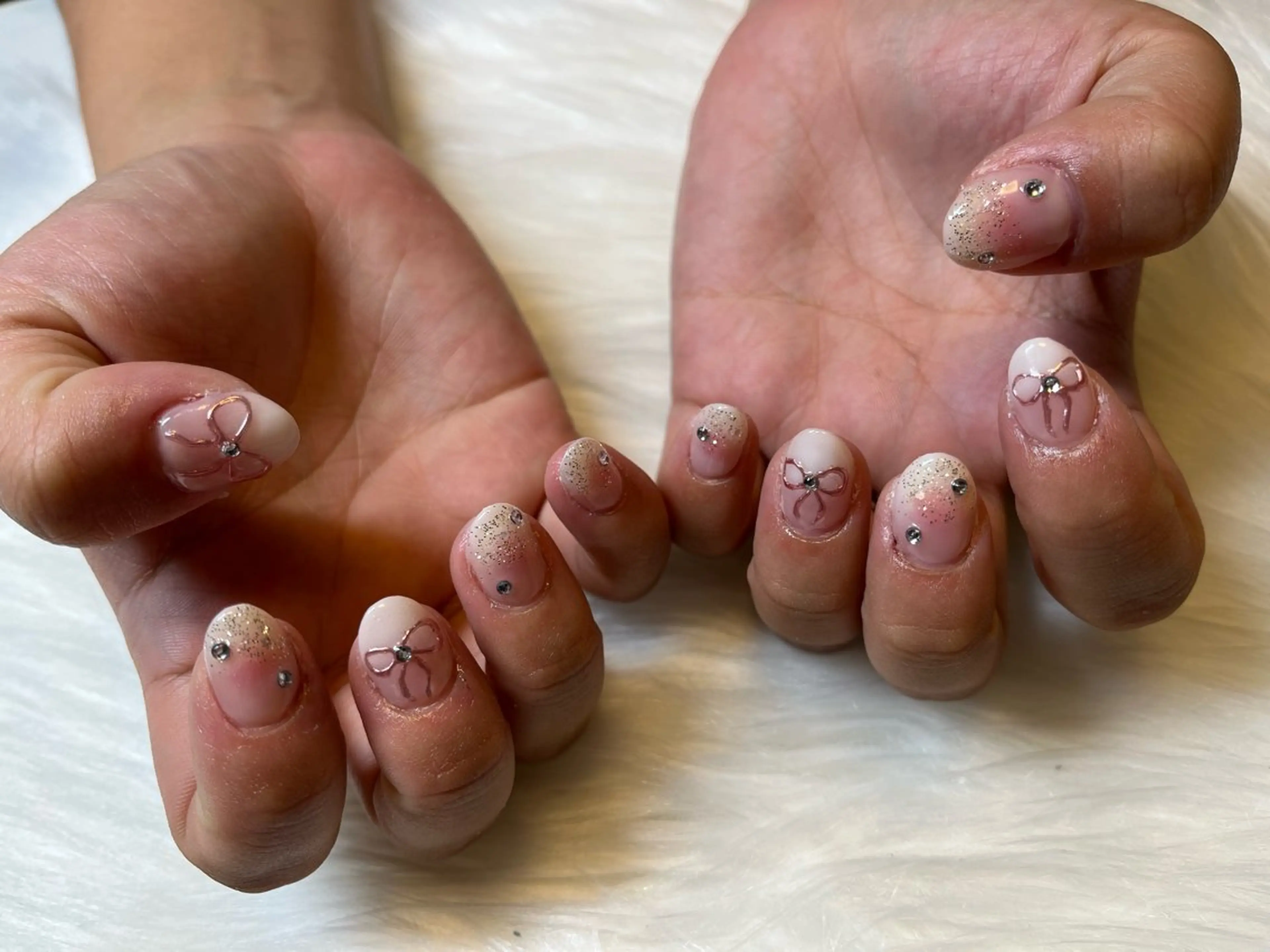 ネイル 長さ出し 持ち込み ネイルチップ ネイルサロン flatのネイルデザイン