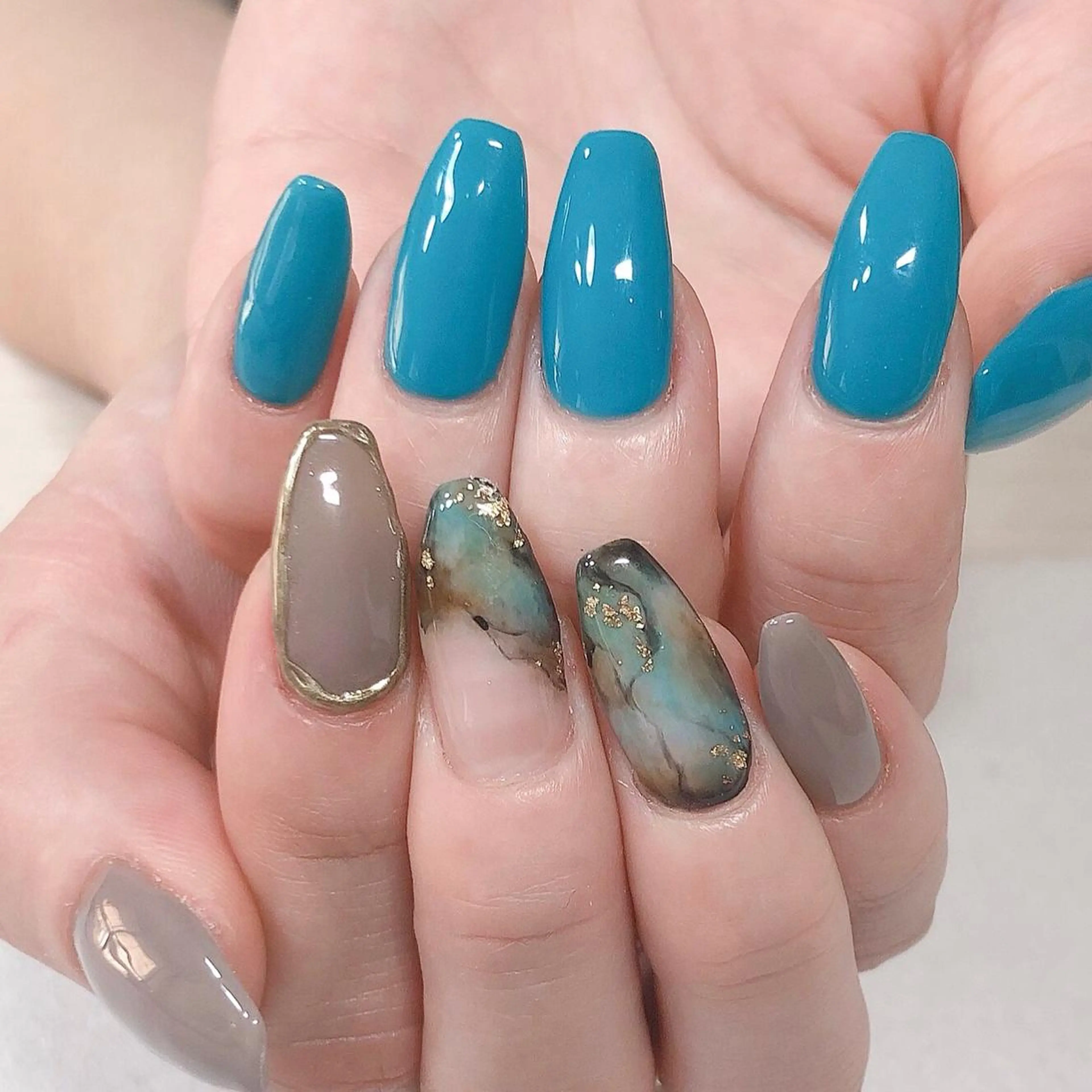 ネイル ジェルネイル 東 千夏のネイルデザイン