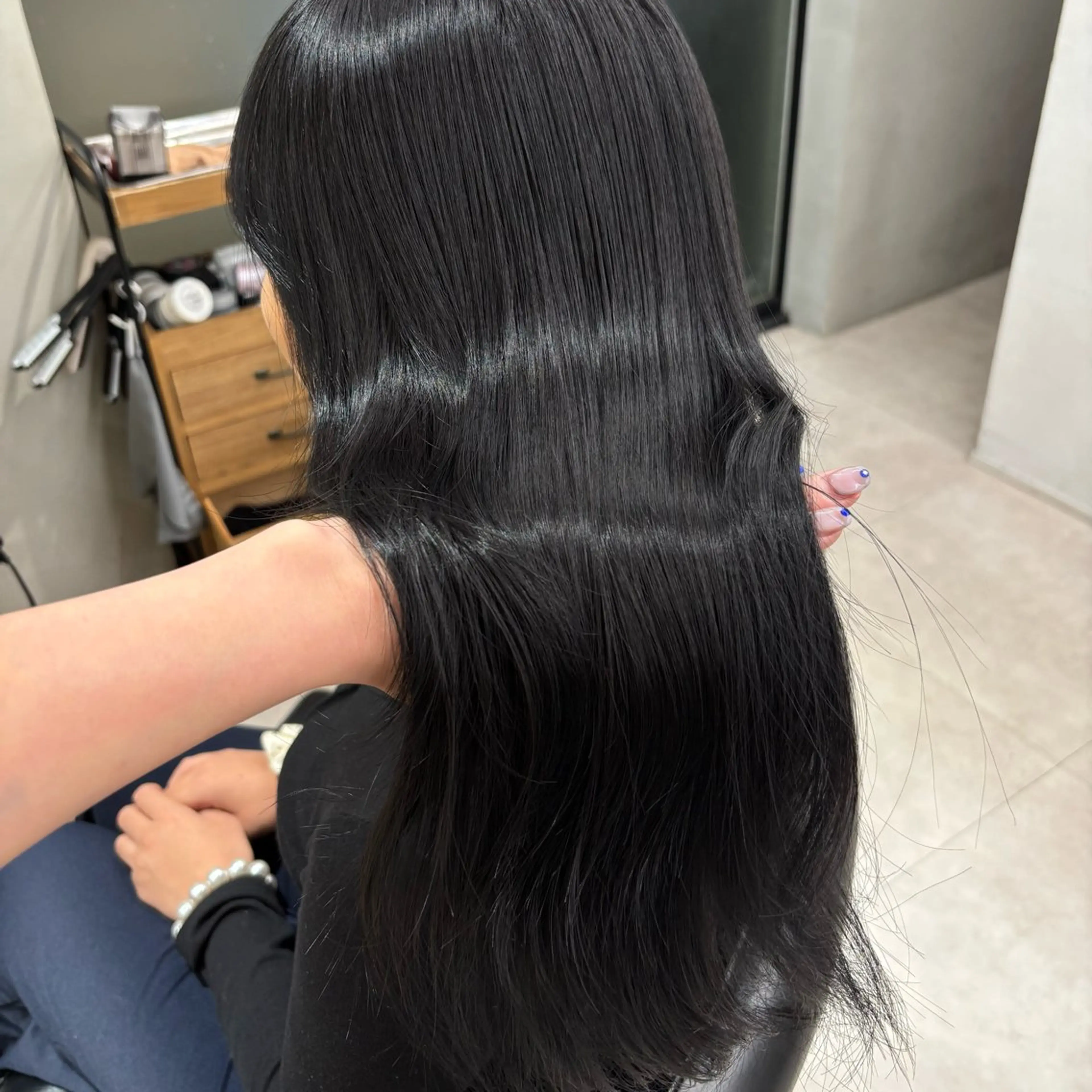 ロング ヘアカラー トリートメント 盛れる透明感カラー・ momokaのヘアスタイル