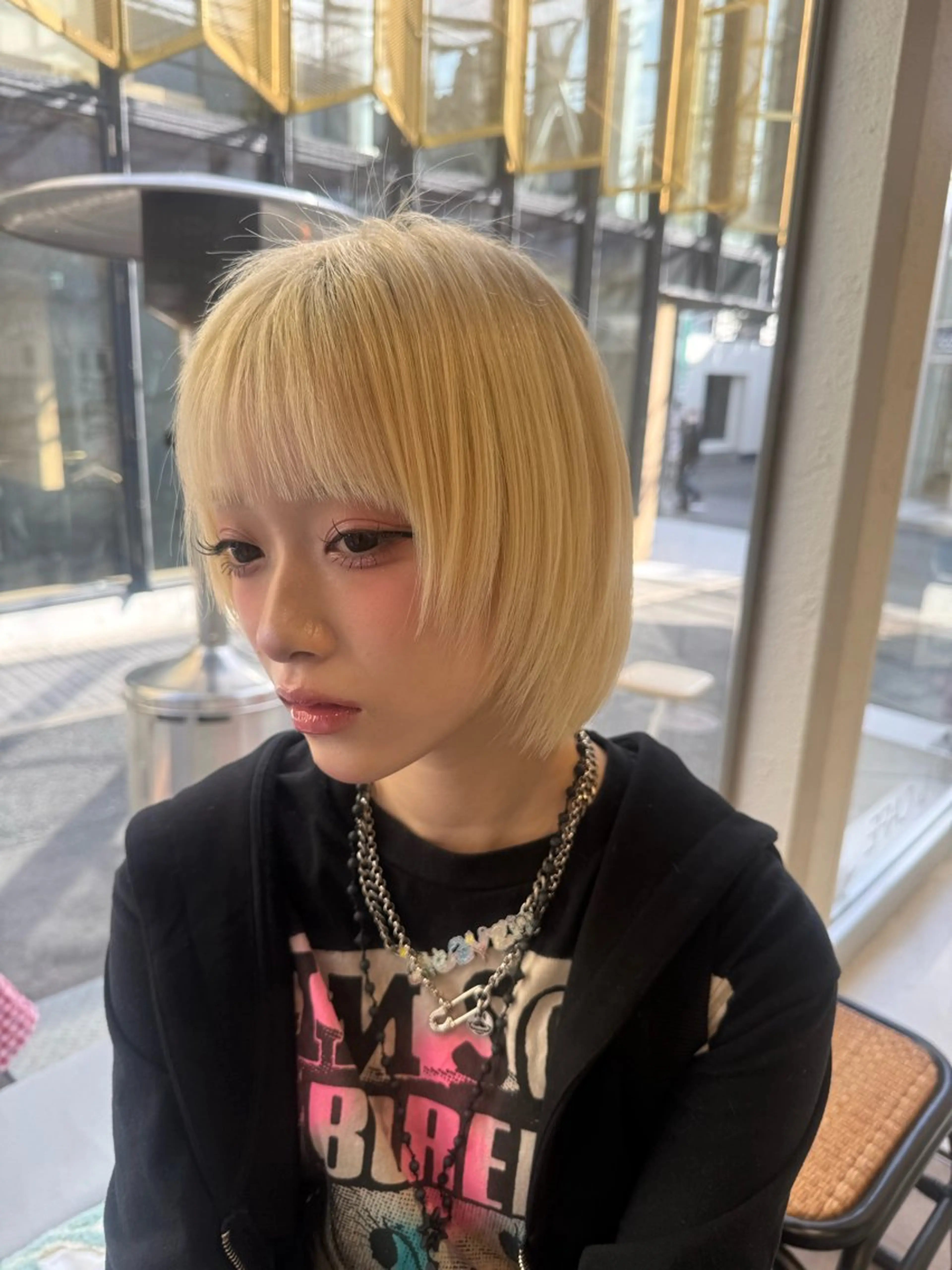 ショート カラー ブロンド ハイトーンカラー ボブ 顔まわりレイヤー レイヤーカット カット ヘアカラー 💎透明感カラー特化 💎TAISEIのヘアスタイル