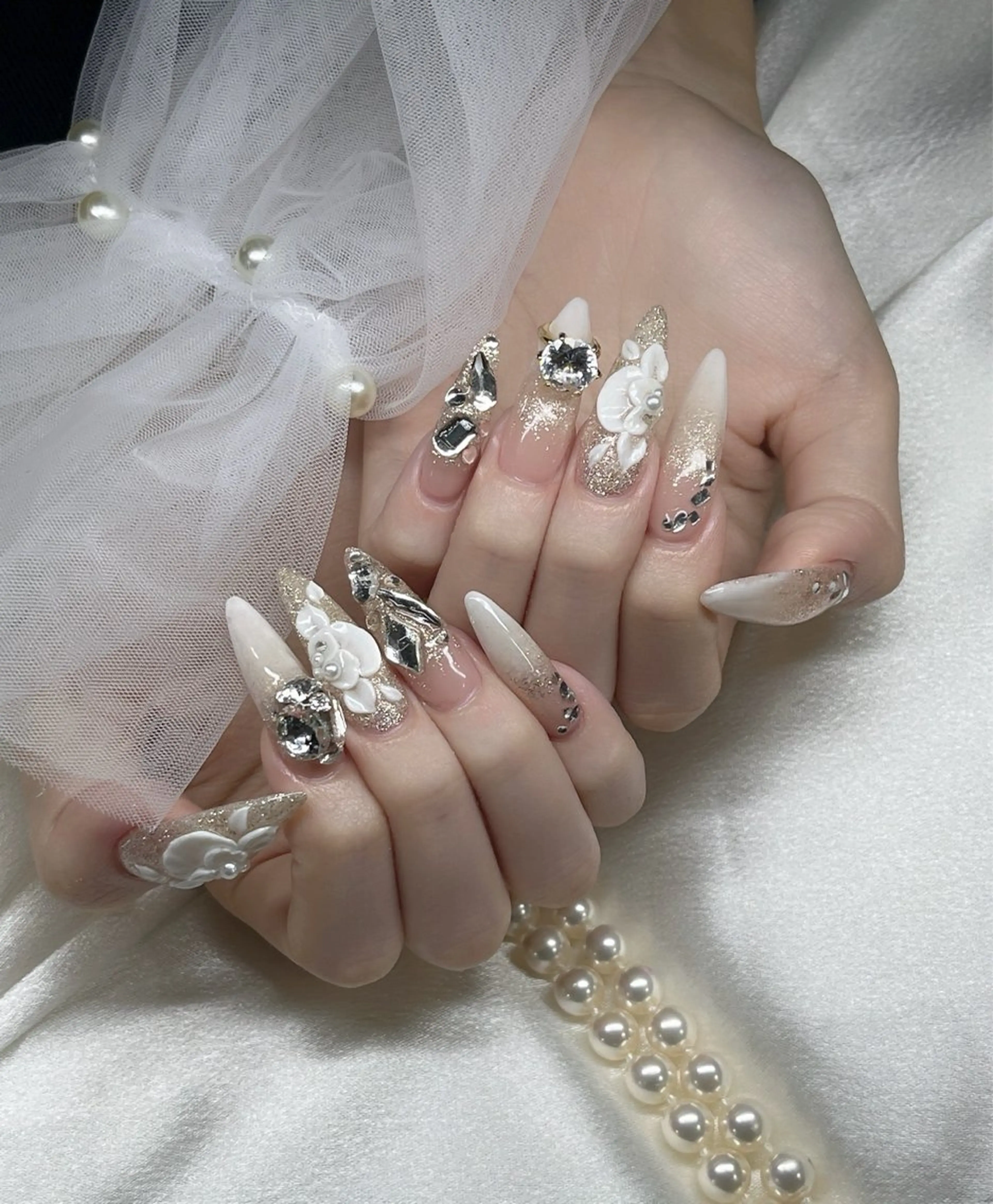 ネイル ハンドネイル YOLO NAILのネイルデザイン