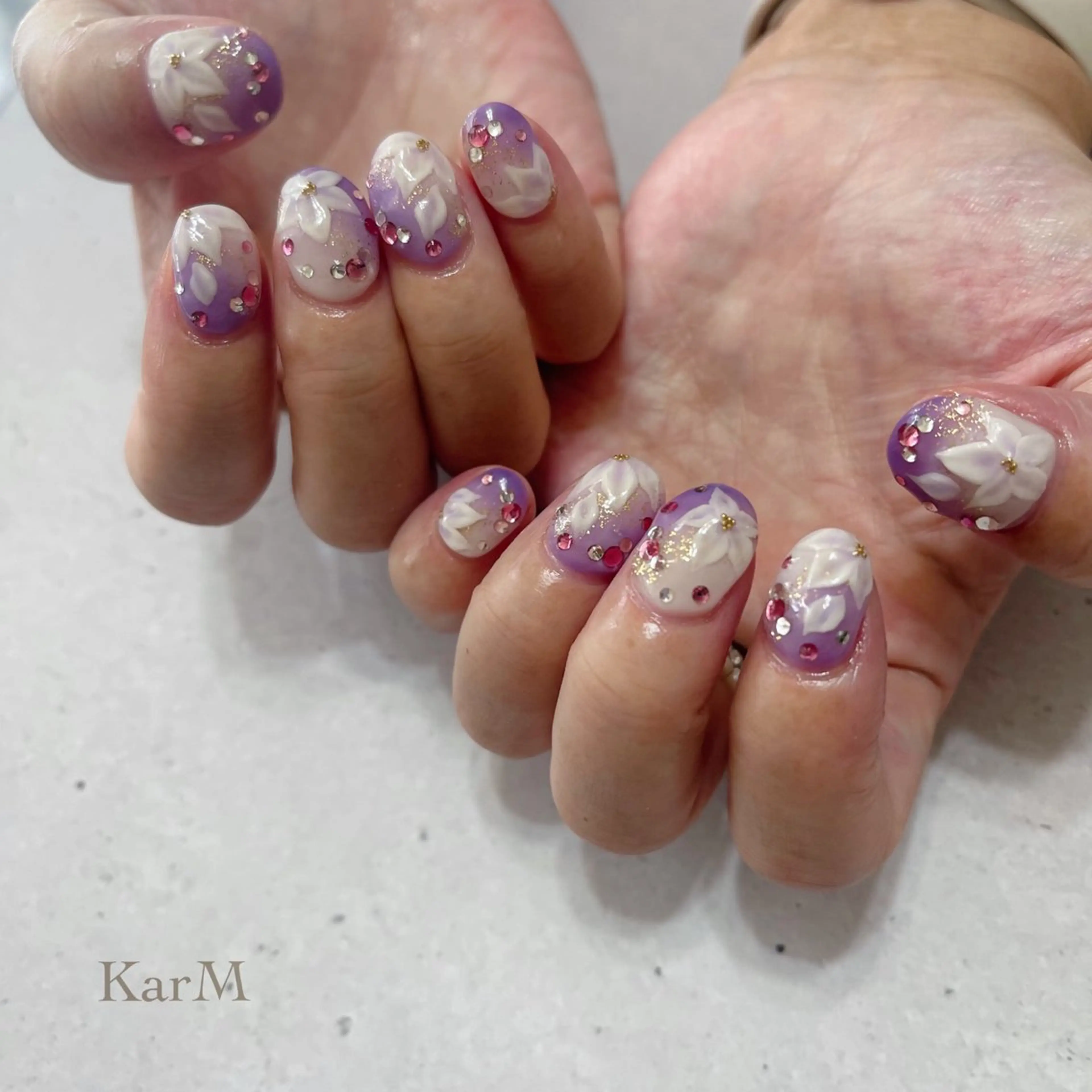 ネイル オーロラネイル チークネイル フットネイル フレンチネイル 氷ネイル・うるうるネイル ハンドネイル ogino karinのネイルデザイン