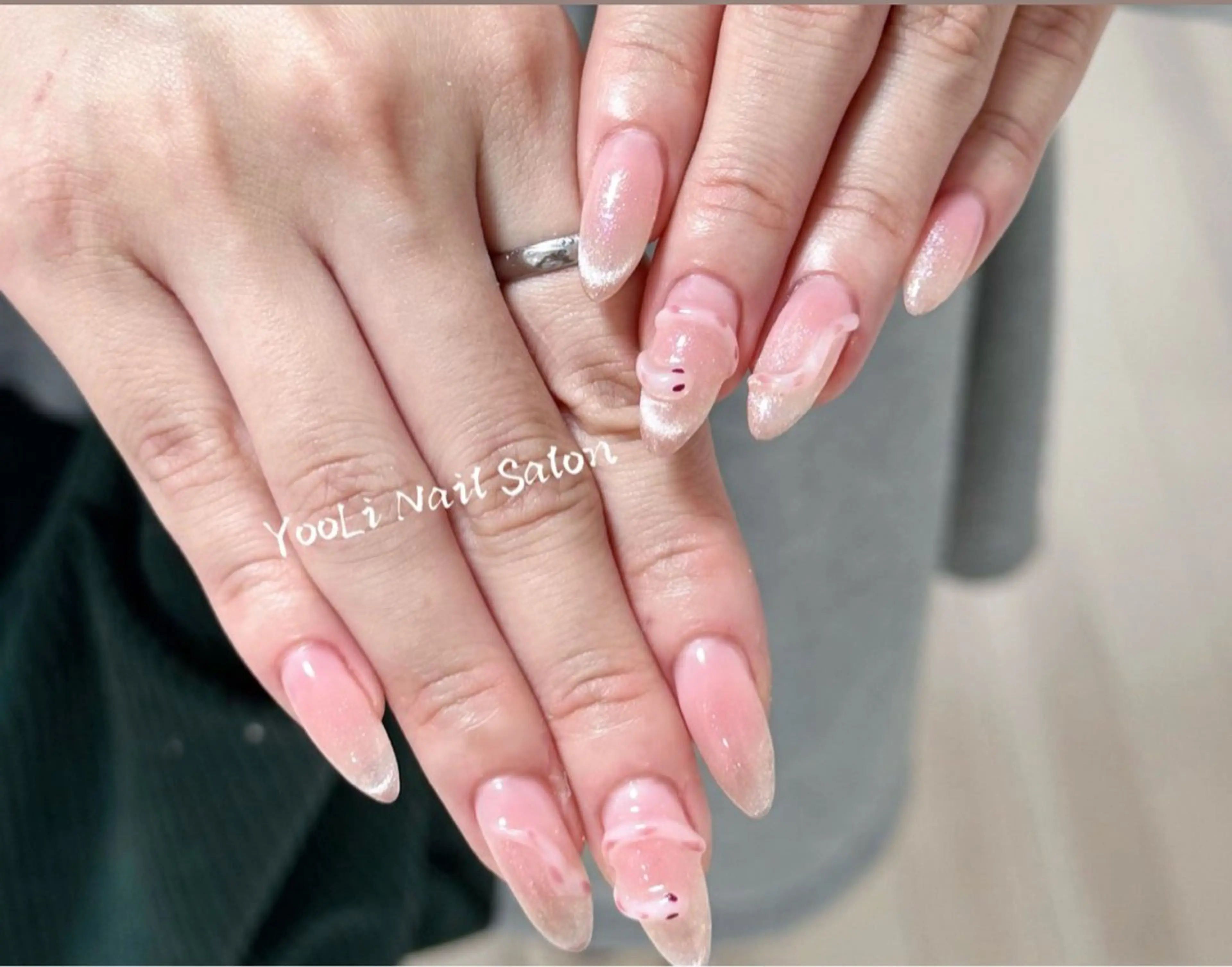 ネイル アートネイル オーロラネイル チークネイル フレンチネイル ガラスフレンチ ハンドネイル 🎀🎀YooLi Nail Salonのネイルデザイン