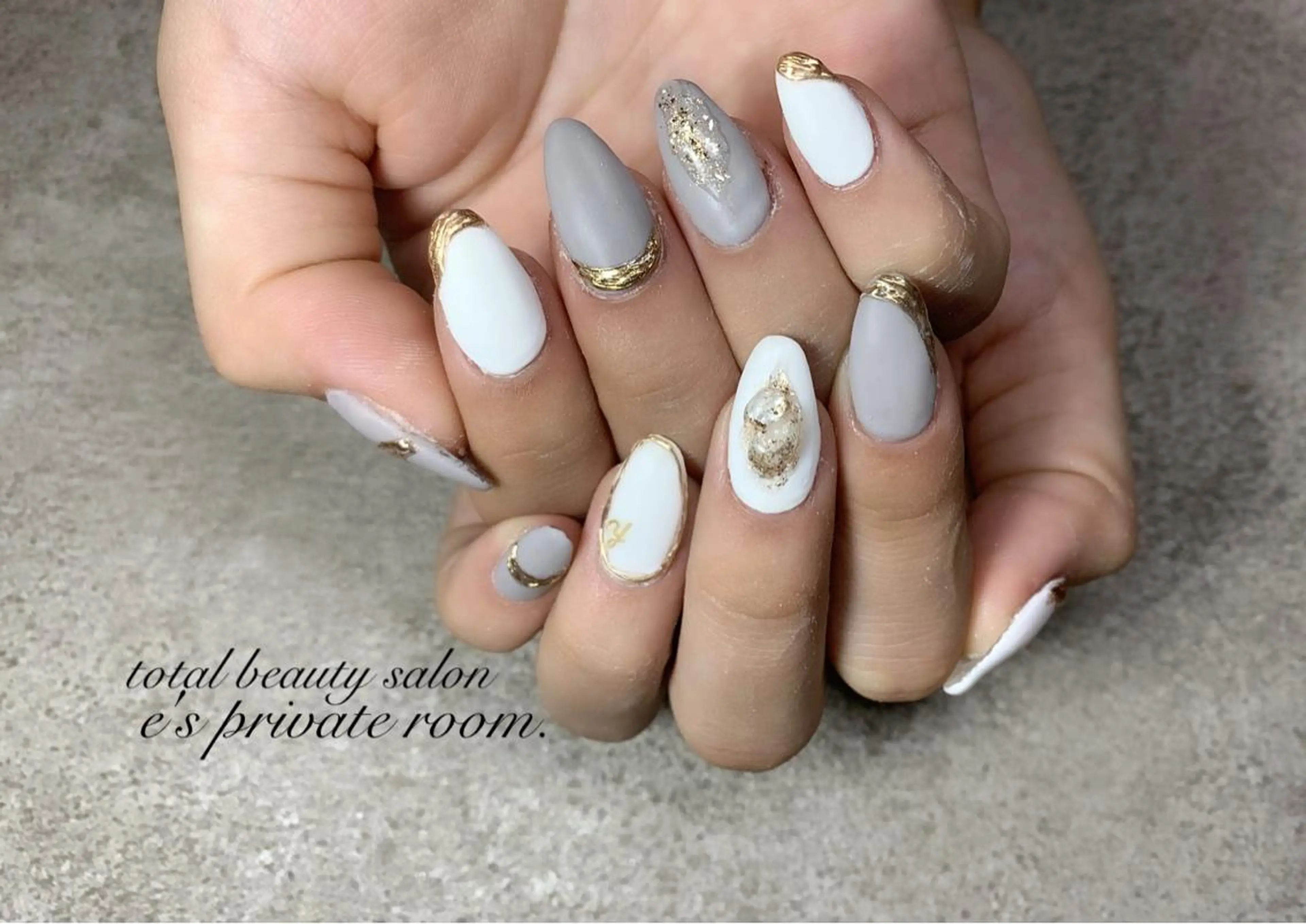 ネイル LAVISH nail salonのネイルデザイン