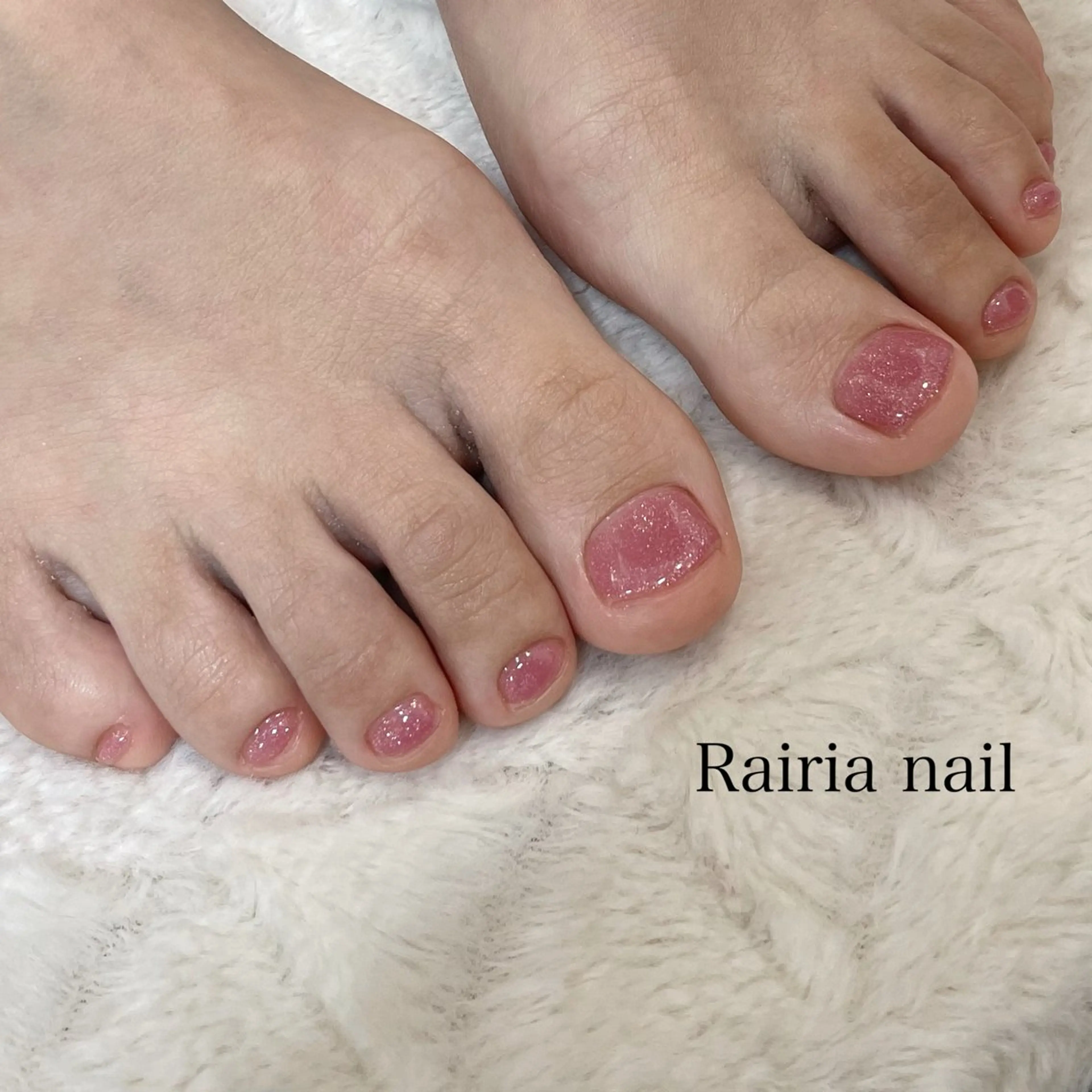 ネイル フットネイル ジェルネイル ワンカラーネイル パラジェル Rairia MONEのネイルデザイン