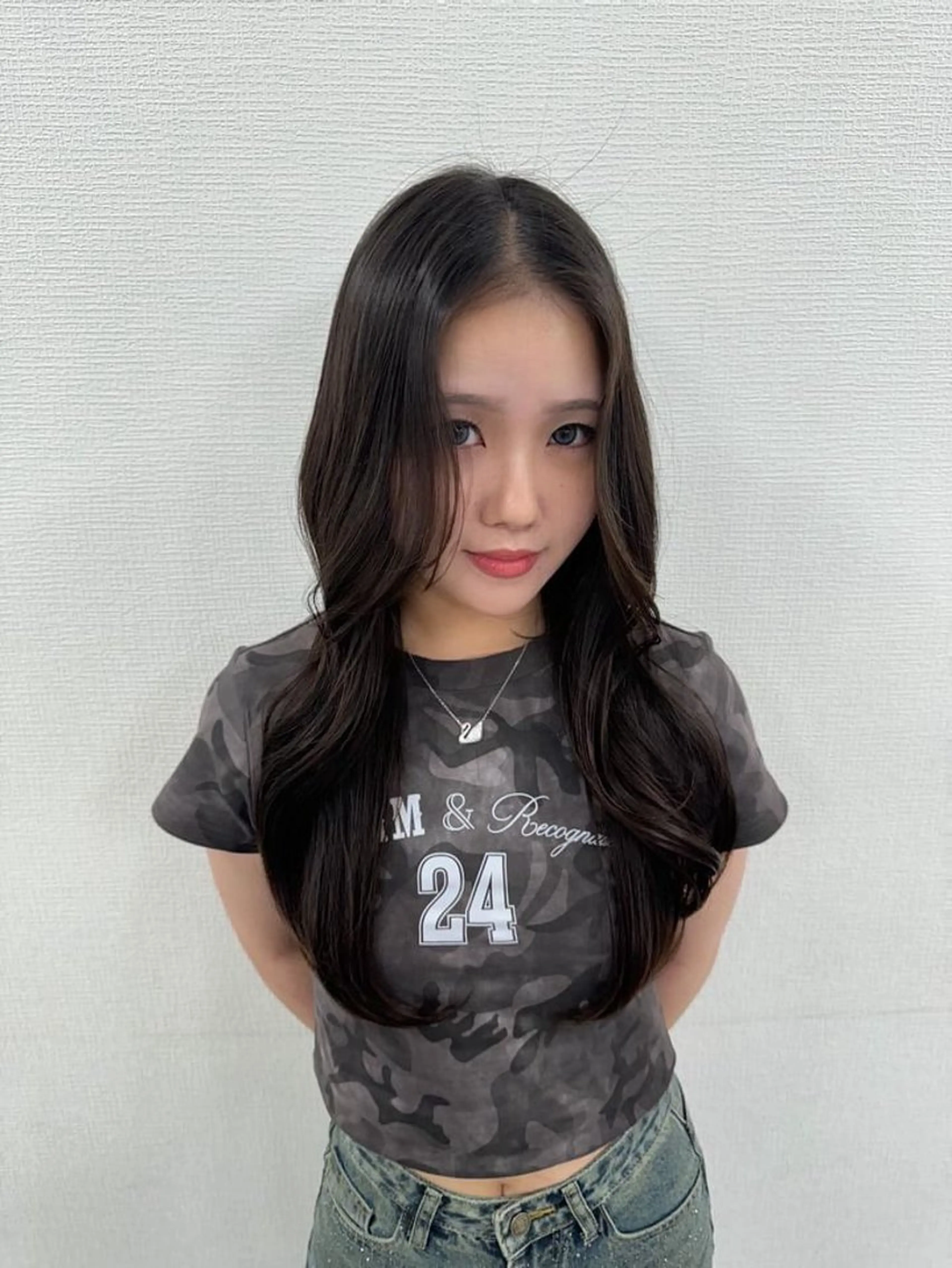 ロング ヘアアレンジ 韓国レイヤーカット /韓国トレンドカラーのヘアスタイル