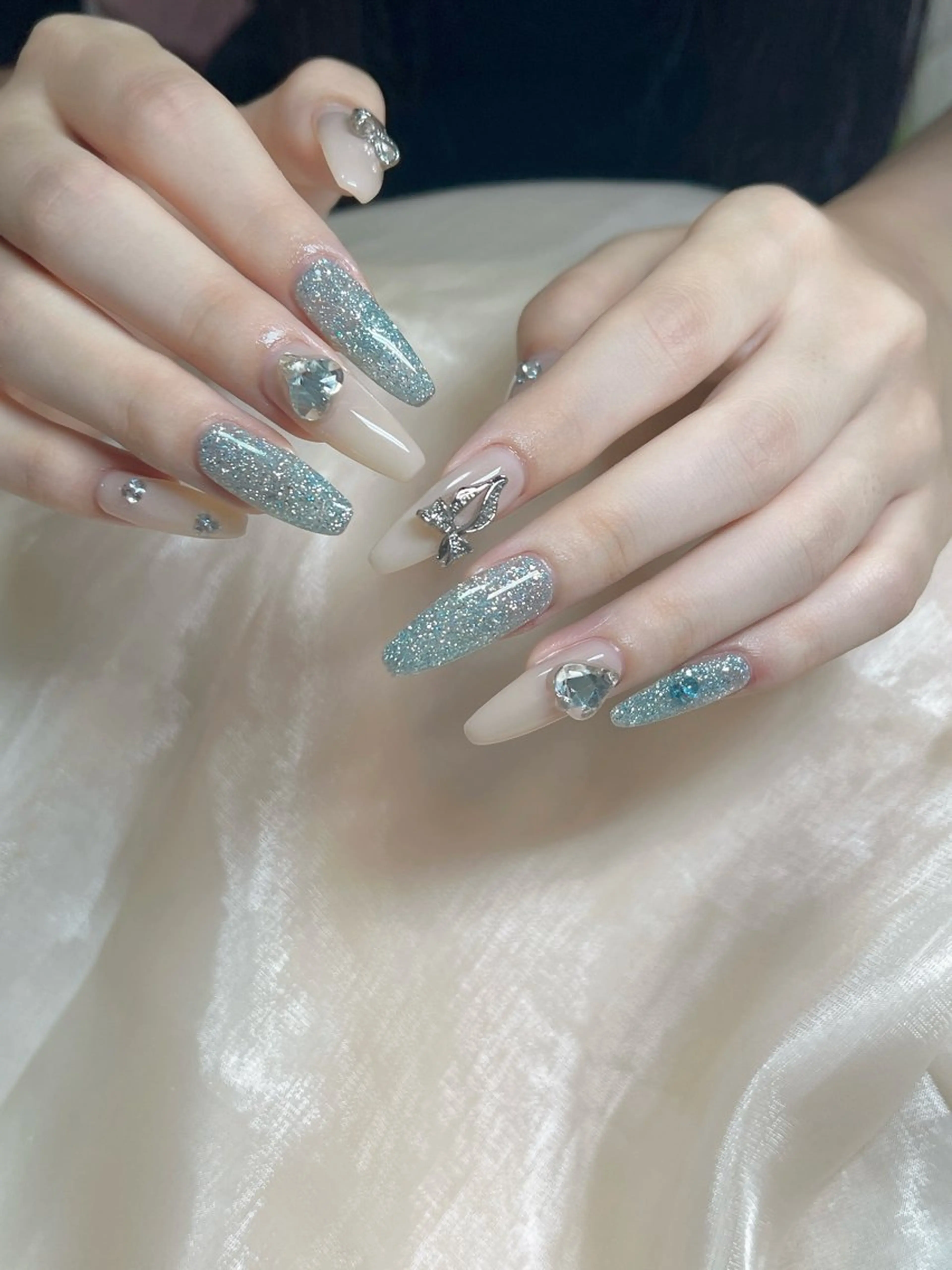 ネイル Rarity ネイルサロンのネイルデザイン