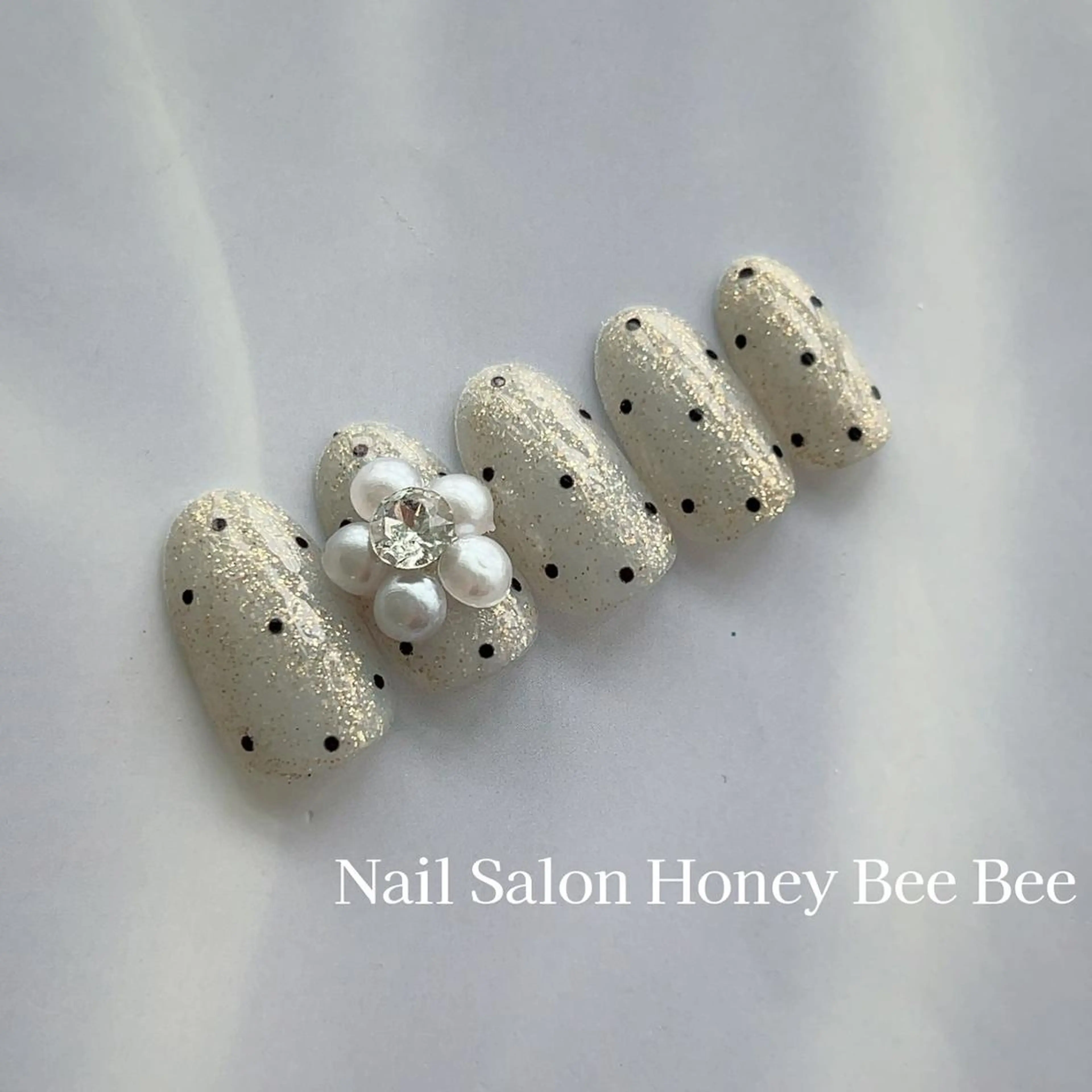 ネイル Nail salon Honey Beeのネイルデザイン