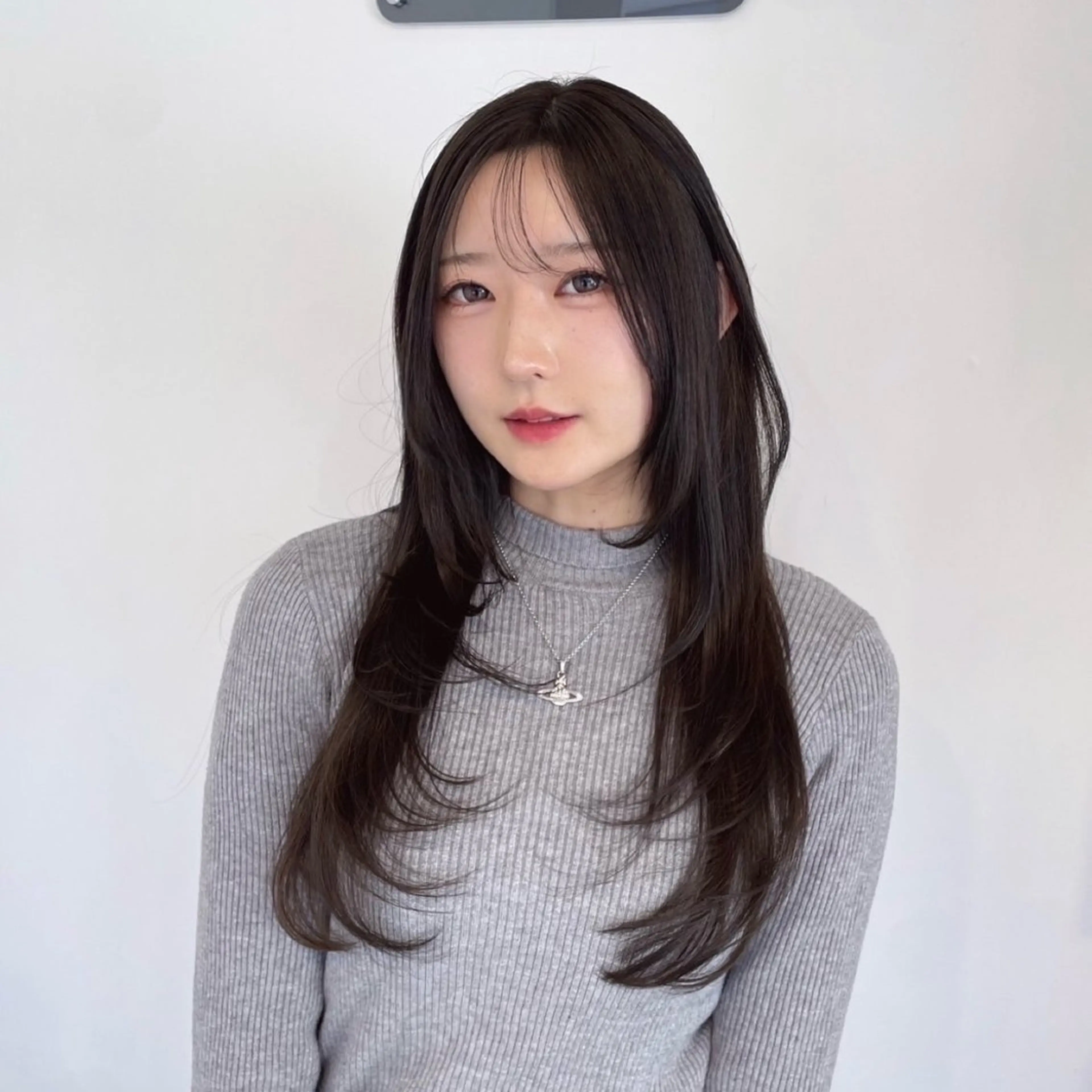 ロング レイヤー🩵ミルク ティーカラー/Miuのヘアスタイル