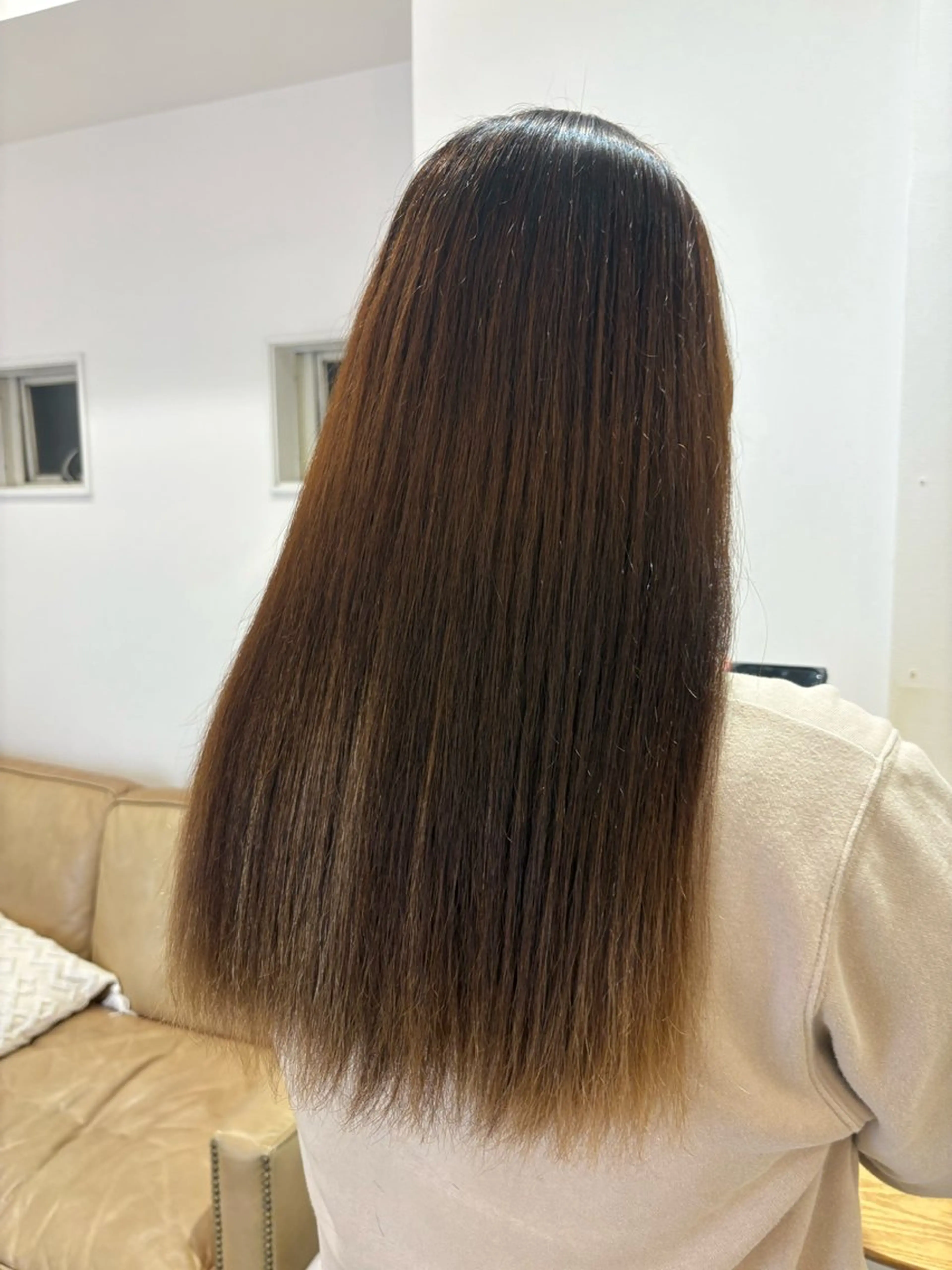 ロング レイヤーカット 縮毛矯正 前田 彩花のヘアスタイル