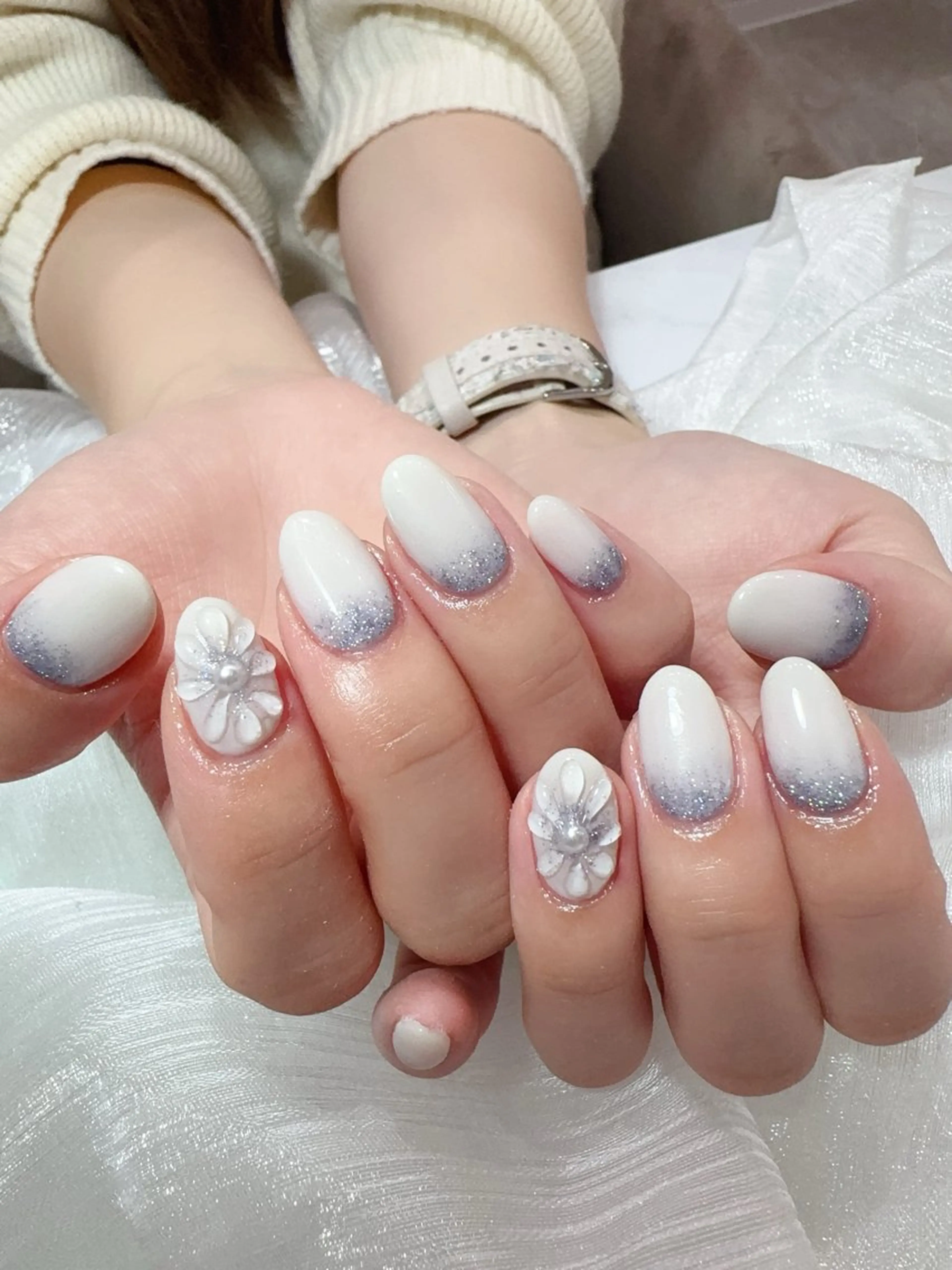 ネイル ハンドネイル &ME ネイルサロンのネイルデザイン