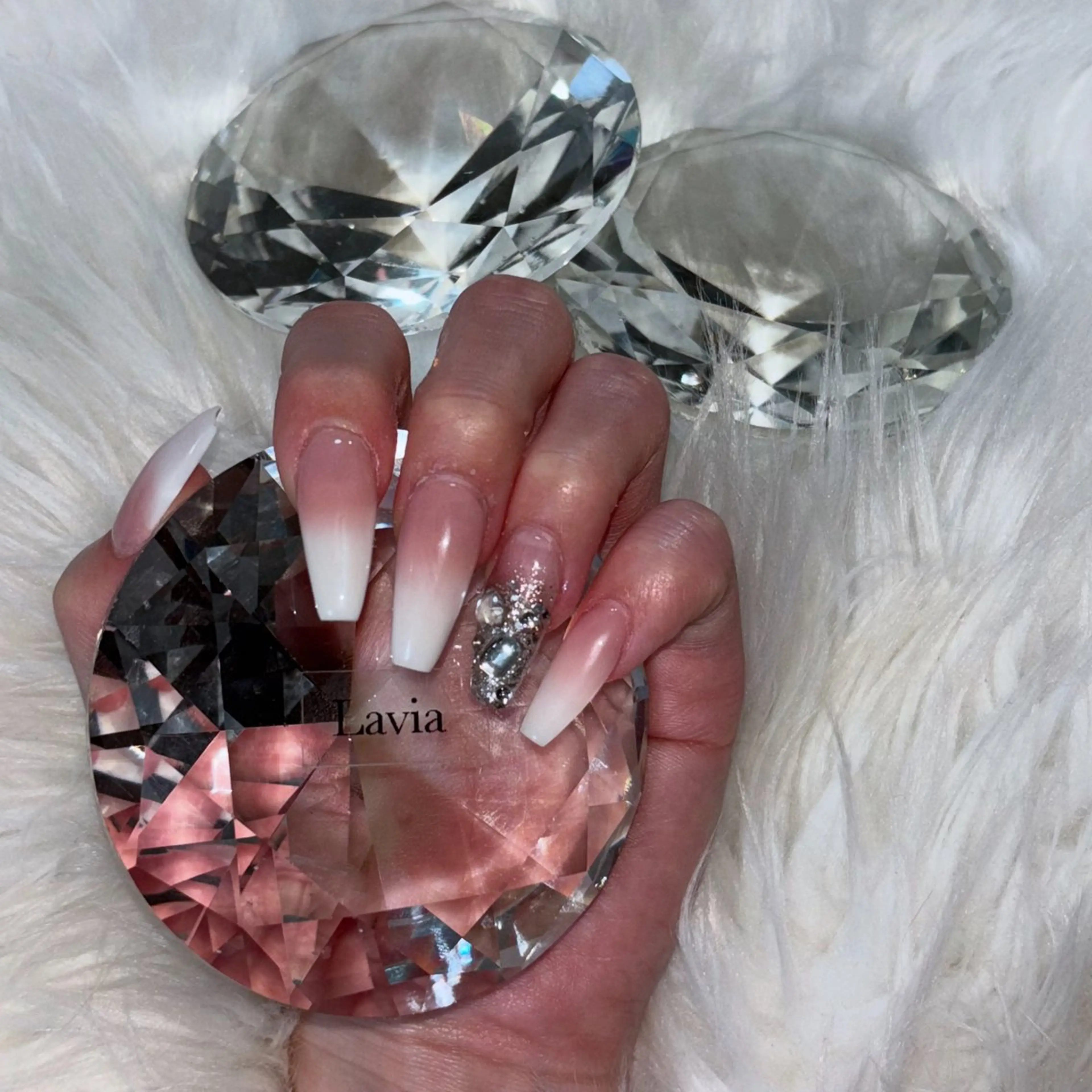 ネイル ハンドネイル Lavia❄️ kahoのネイルデザイン