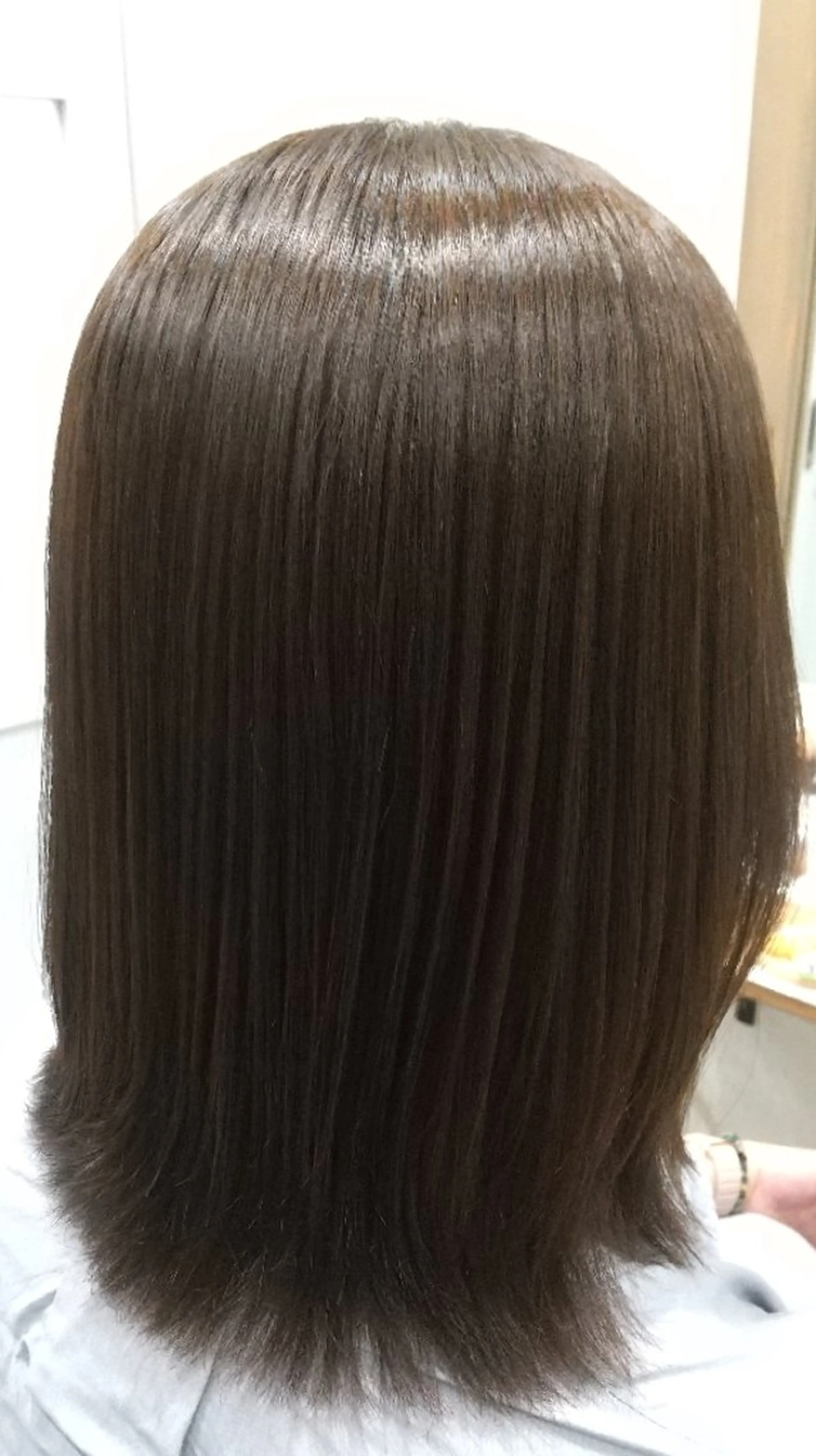 ミディアム カット 縮毛矯正 トリートメント 髪質改善 salon セキグチのヘアスタイル