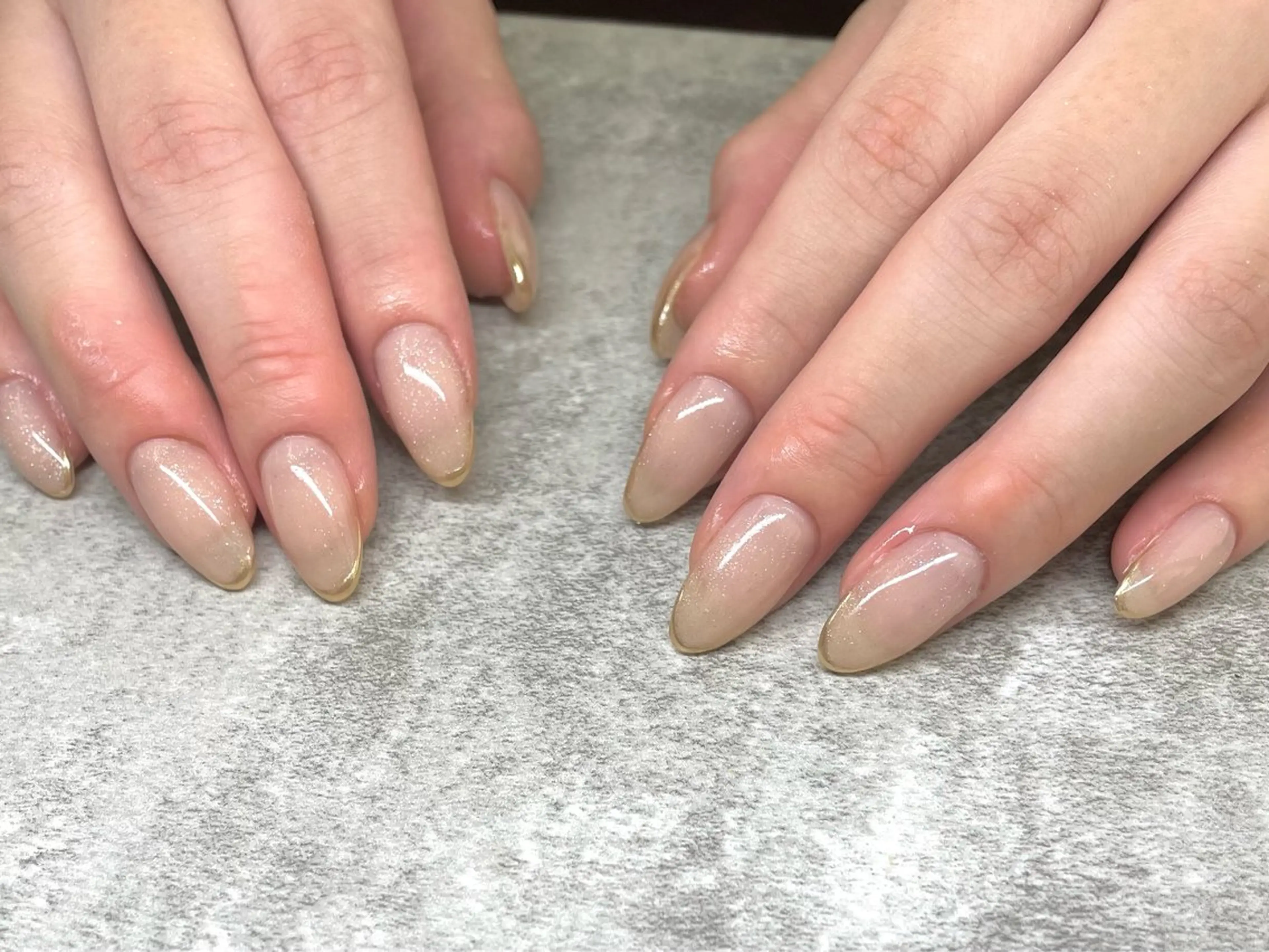 ネイル フレンチネイル ミラーネイル Nailsalon Puttiのネイルデザイン