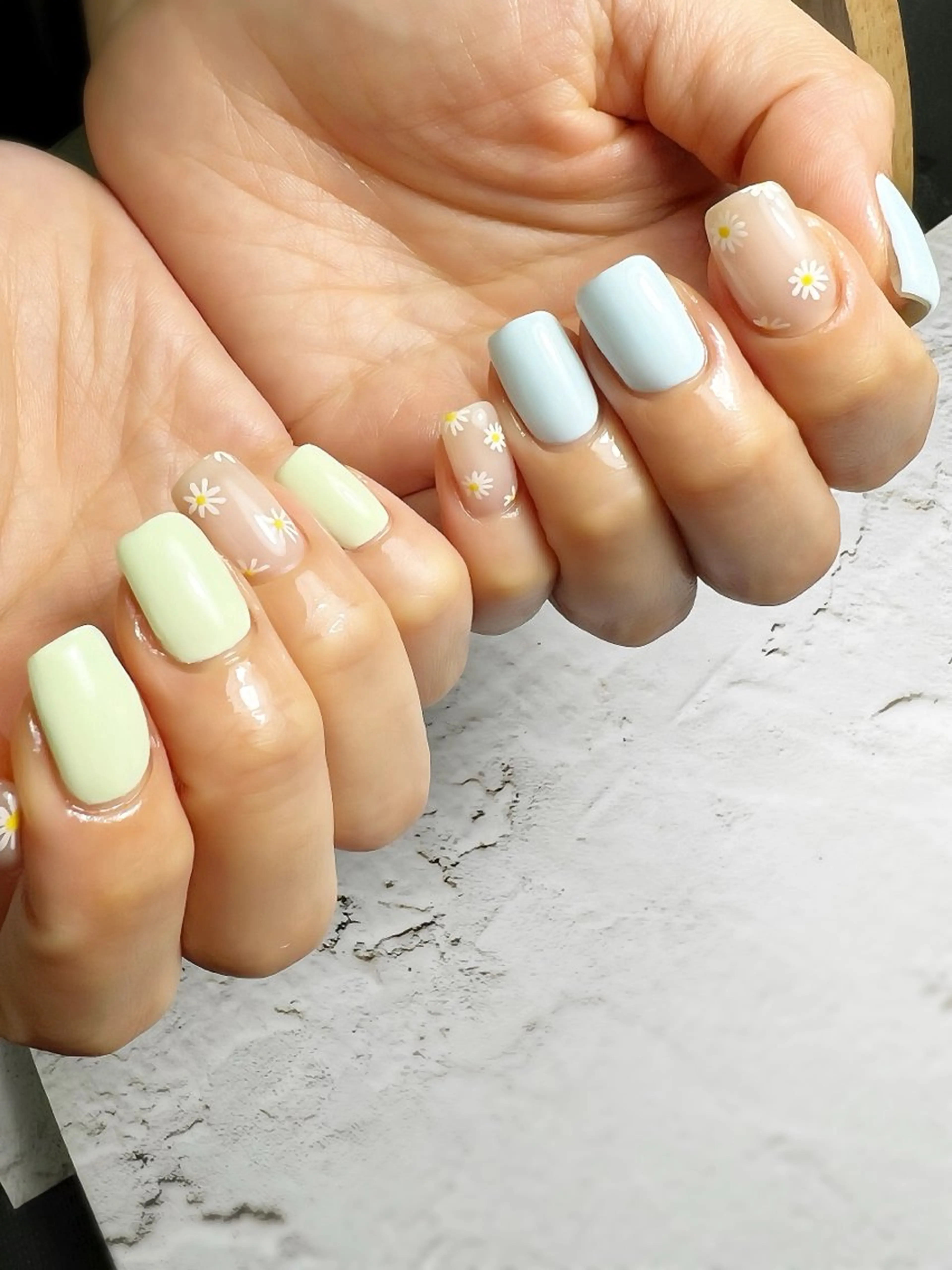 ネイル ハンドネイル フットネイル NAILsalon Laki(ラキ)のネイルデザイン