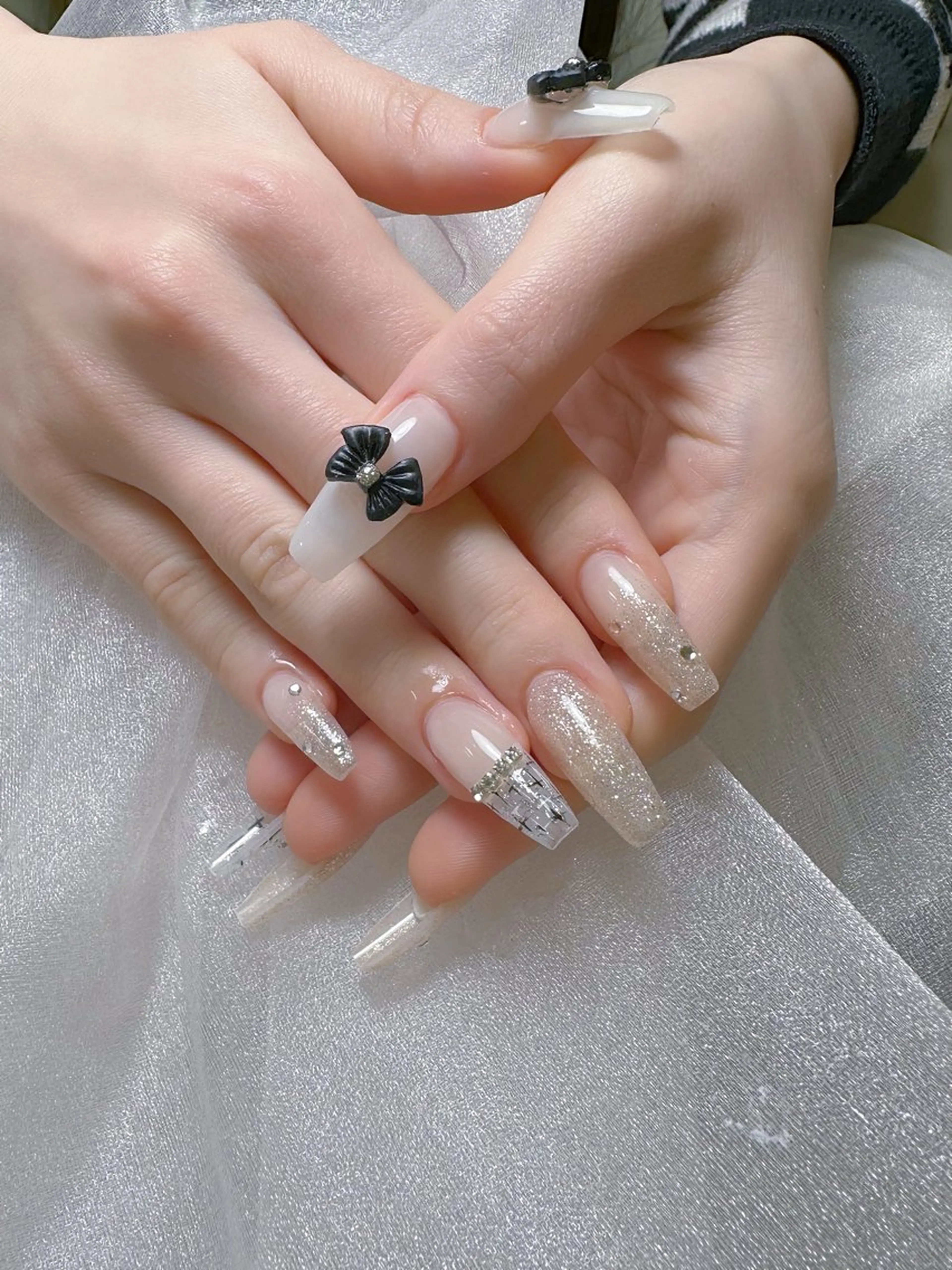 ネイル 長さ出し ハンドネイル Maggie nailクロのネイルデザイン