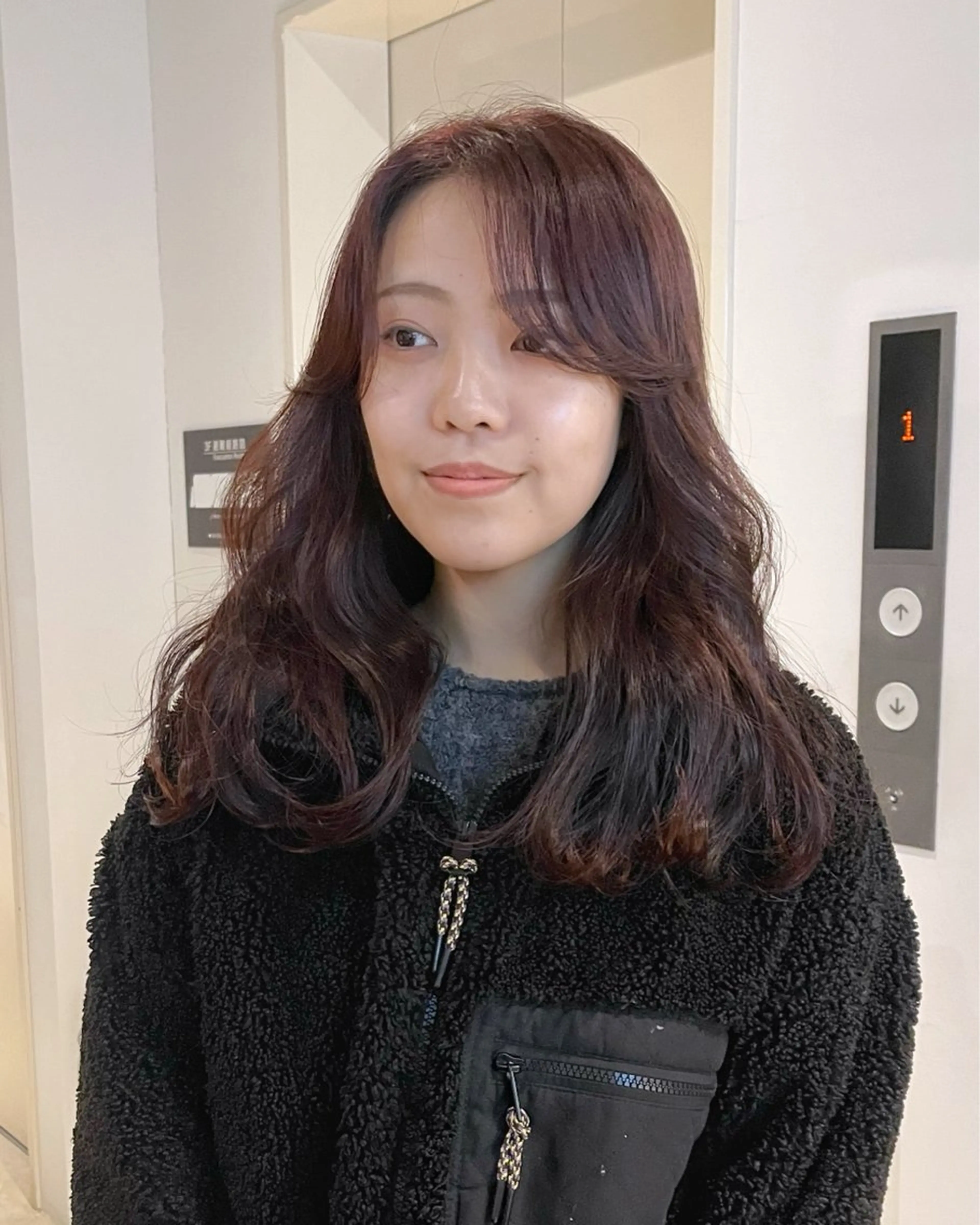 セミロング かわい りほのヘアスタイル