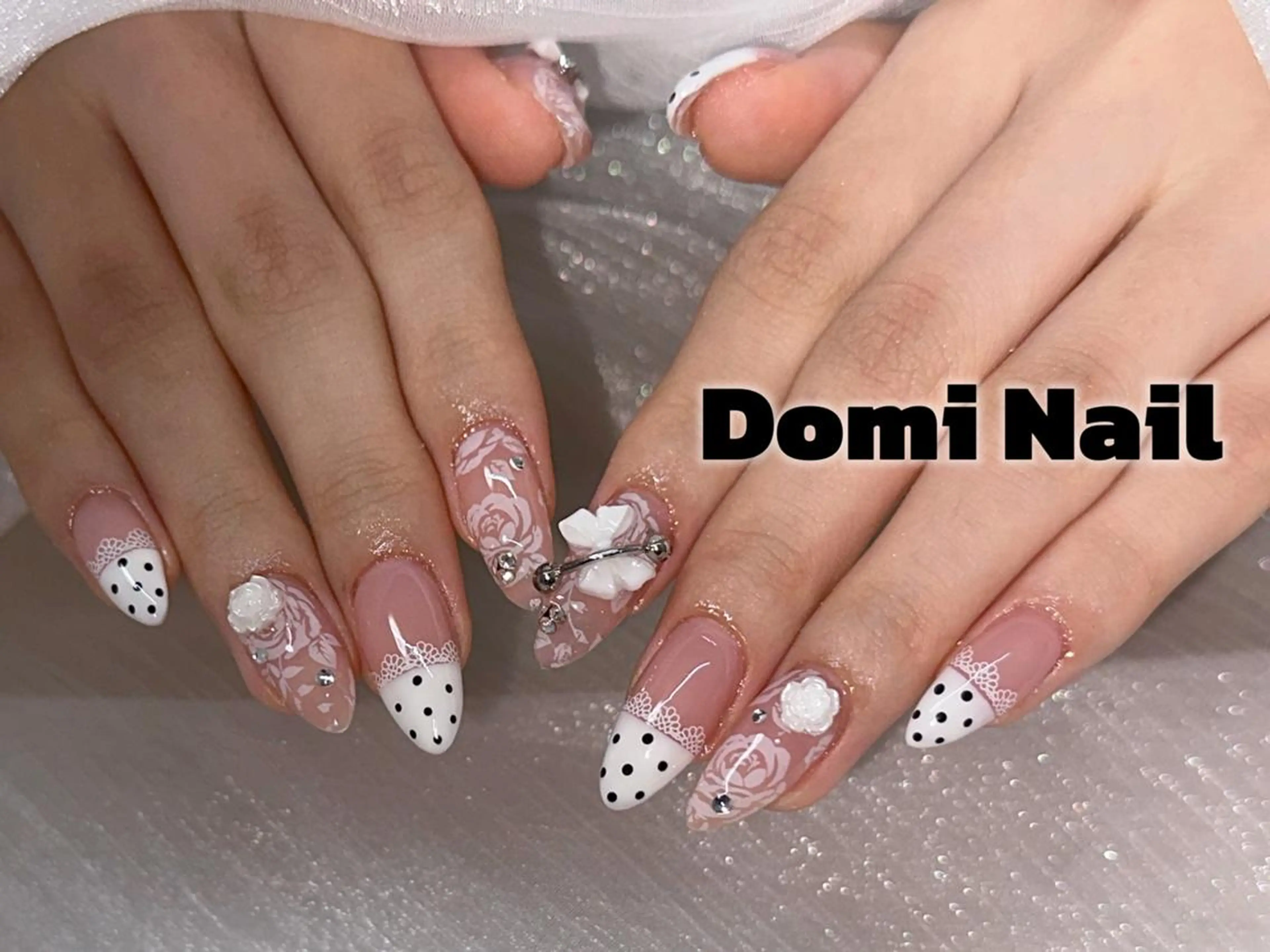 ネイル 持ち込み ハンドネイル Domi Nail Salonのネイルデザイン