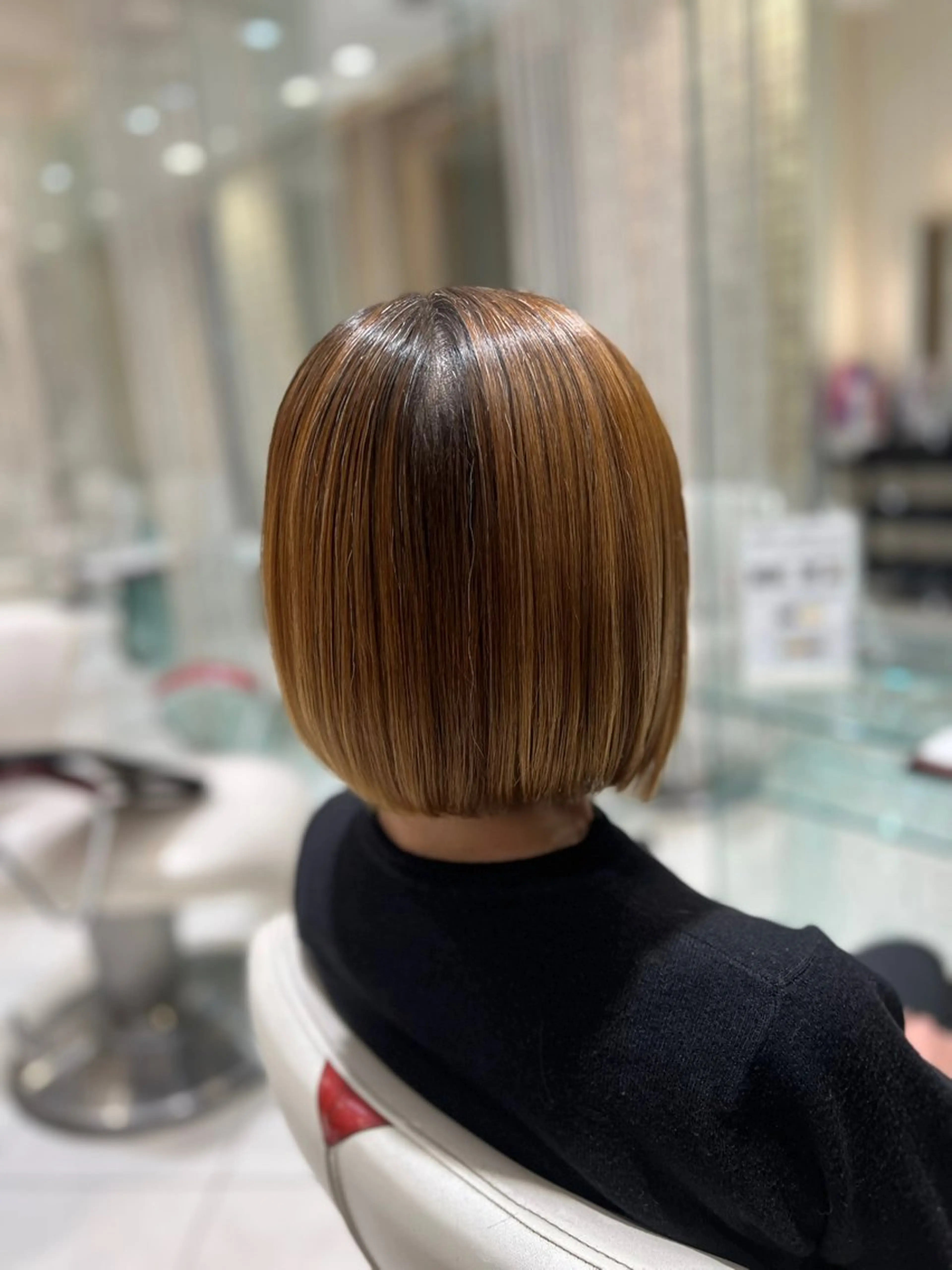 ショート ボブ ハイライト 髪質改善 韓国風ヘア レイヤーカット ボブ/ハイトーン髪質 改善/越谷✨クラモチのヘアスタイル