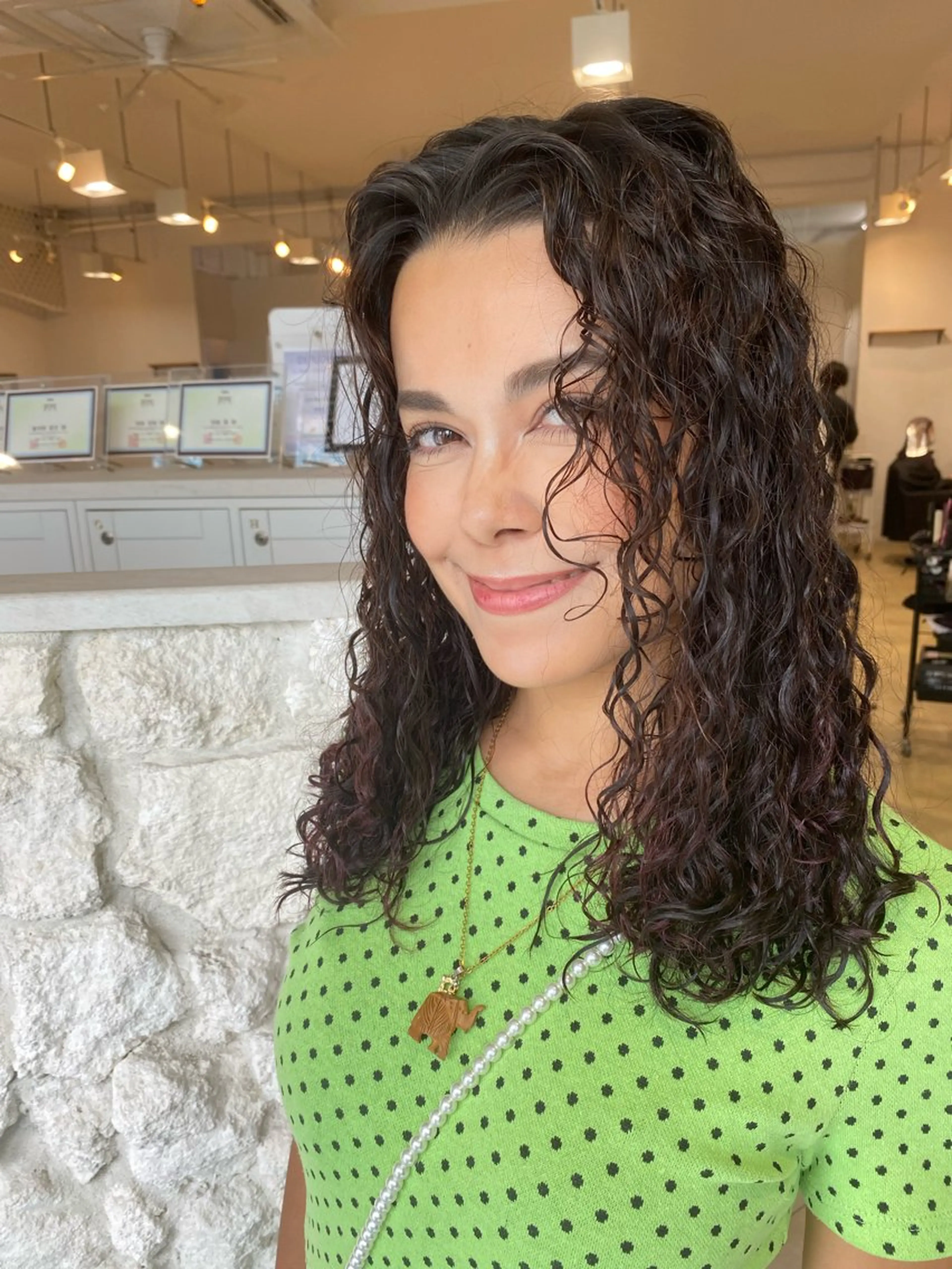 ロング パーマ カット パーマ AngeBay.NaHa所属・饒平名 知也のヘアスタイル