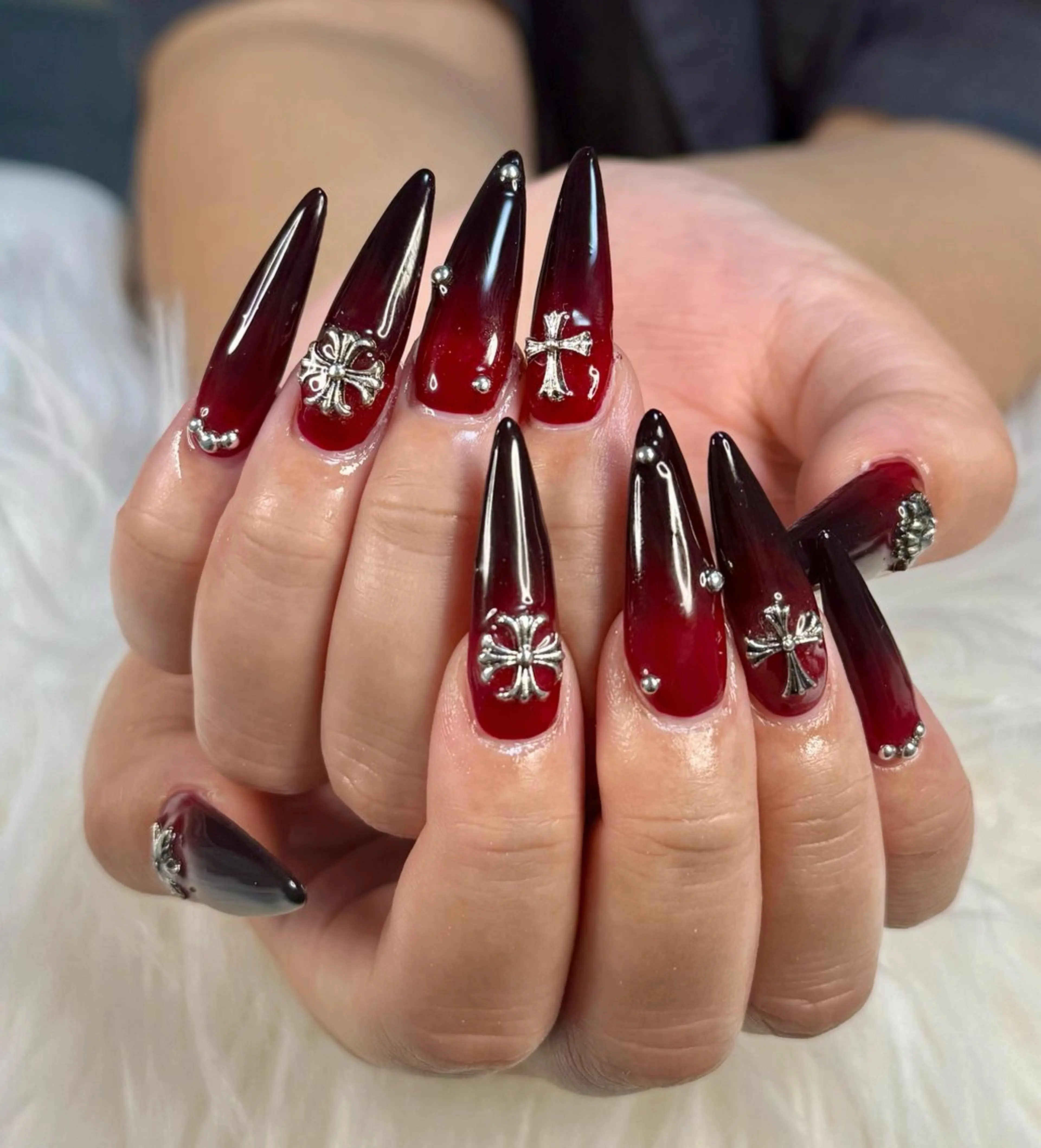 ネイル アートネイル オーロラネイル チークネイル 長さ出し フットネイル Happy Nailのネイルデザイン