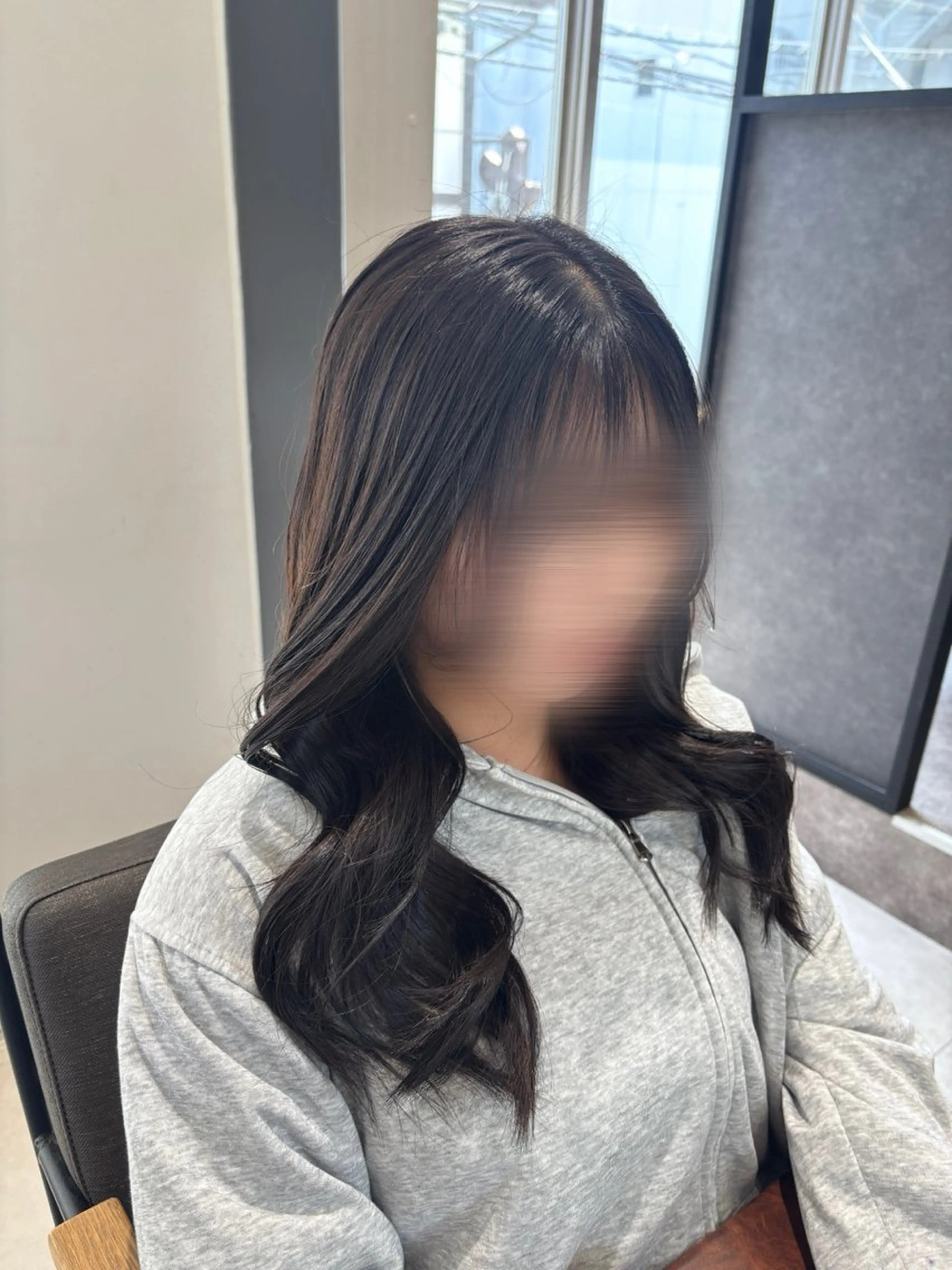ロング くびれヘア ヘアカラー トリートメント konomi ⟡.*のヘアスタイル