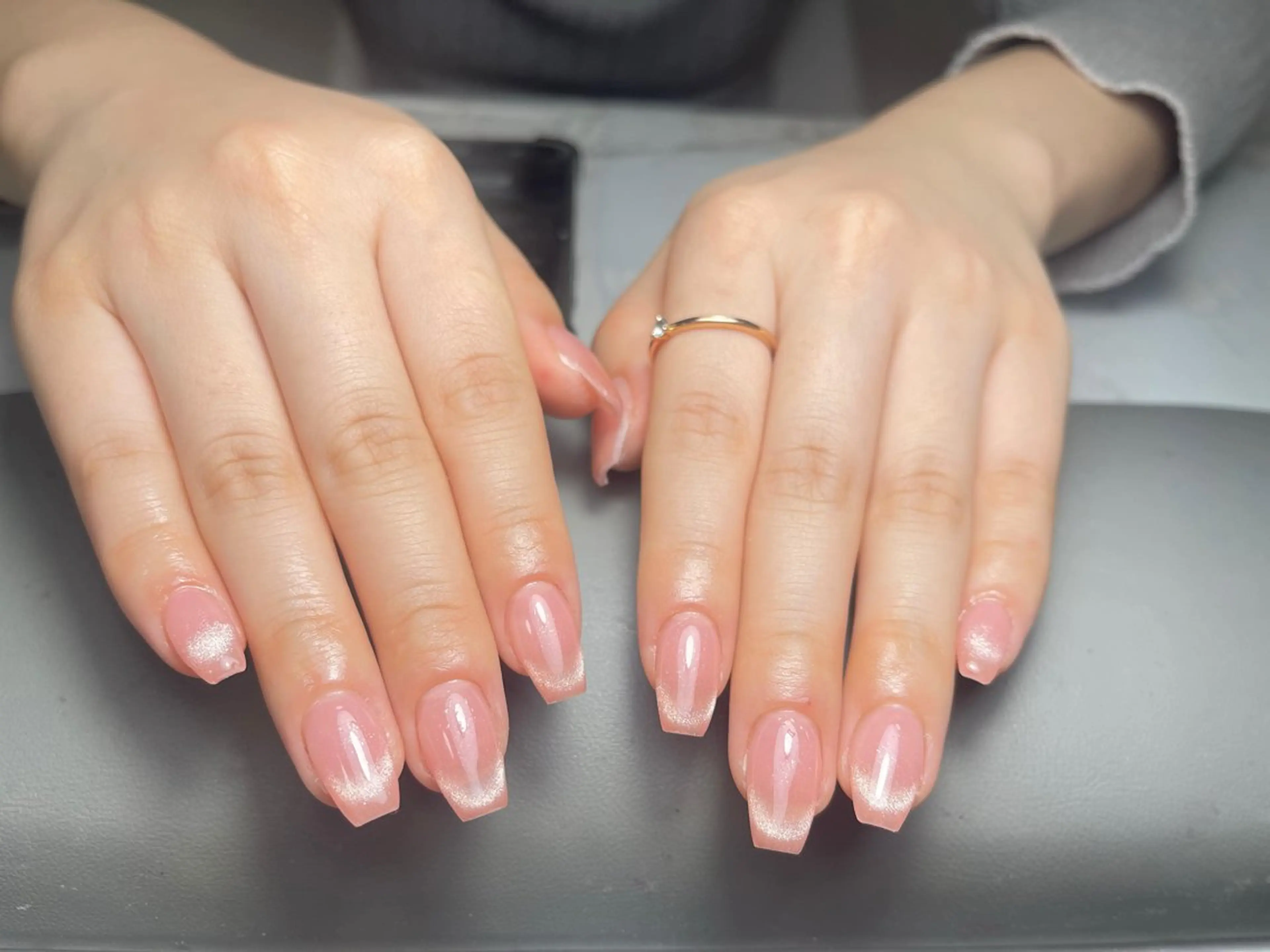 ネイル アートネイル フレンチネイル ジェルネイル グラデーション 韓国ネイル ハンドネイル 💕鈴木ユリ パラジェル/オフ無料のネイルデザイン