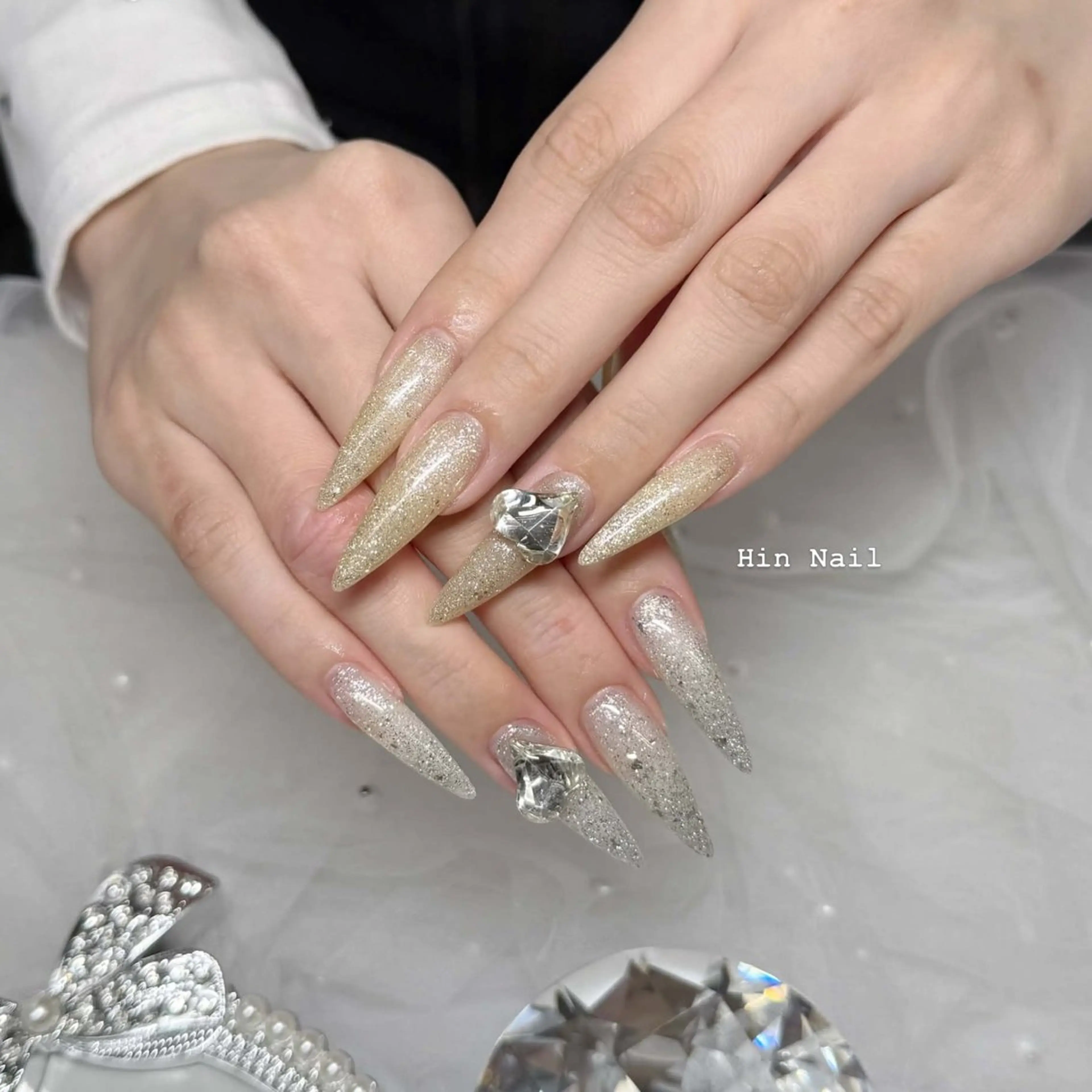 ネイル ハンドネイル HIN NAILのネイルデザイン